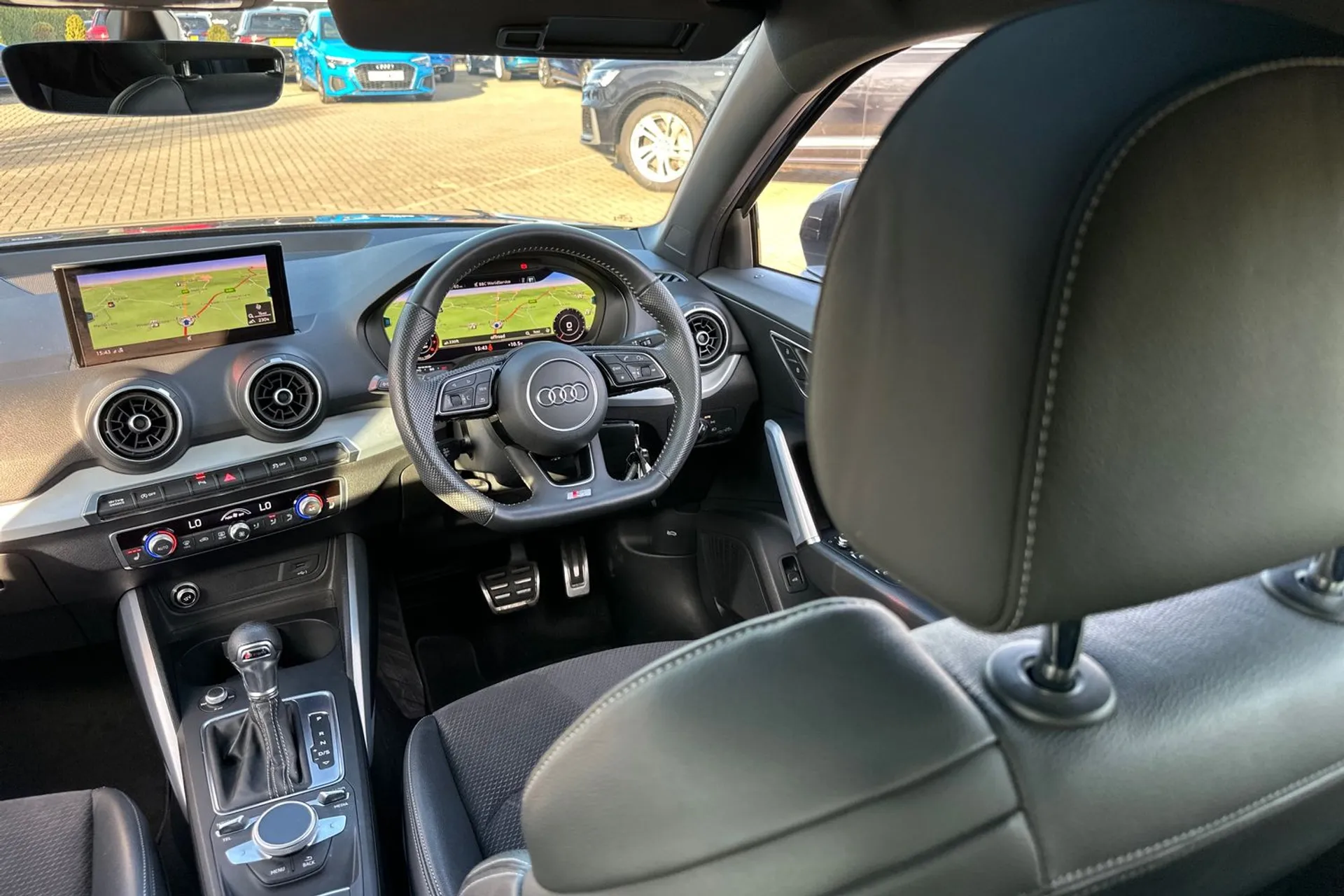 Audi Q2 thumbnail image number 38