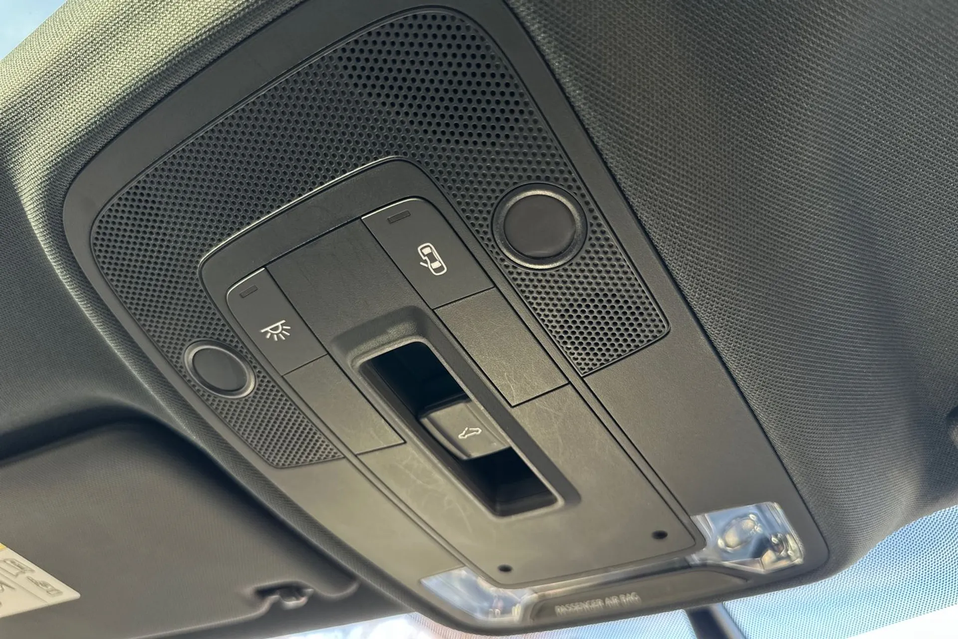 Audi Q2 thumbnail image number 15
