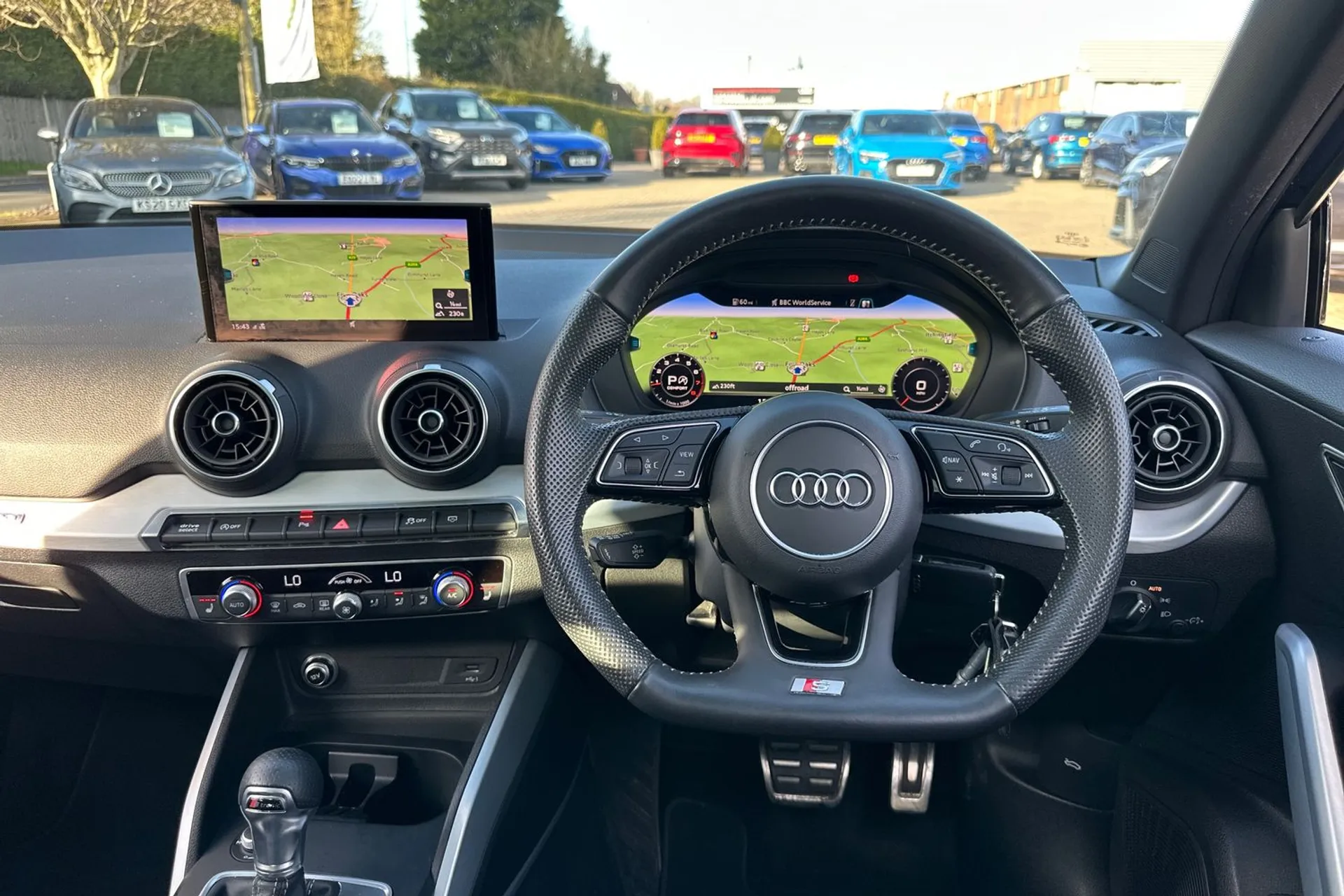 Audi Q2 thumbnail image number 39