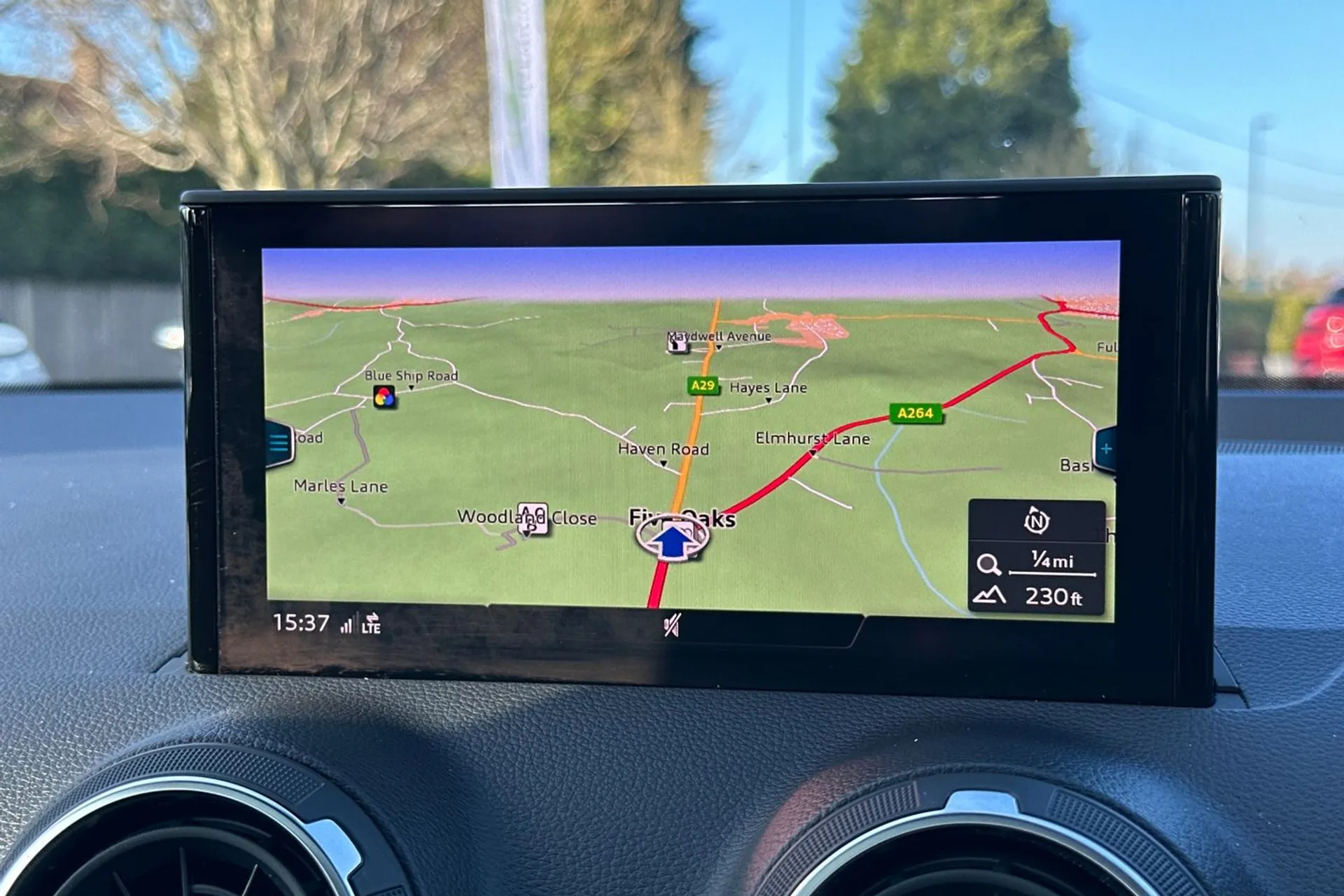 Audi Q2 thumbnail image number 9