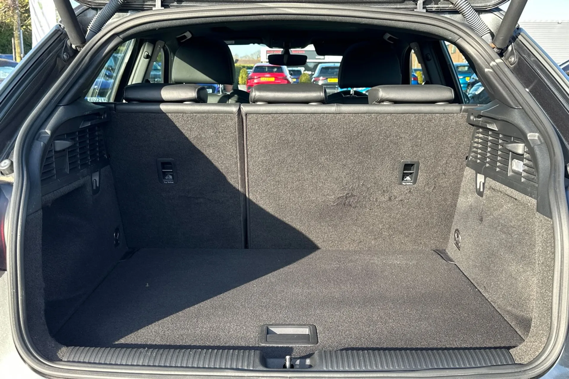 Audi Q2 thumbnail image number 27