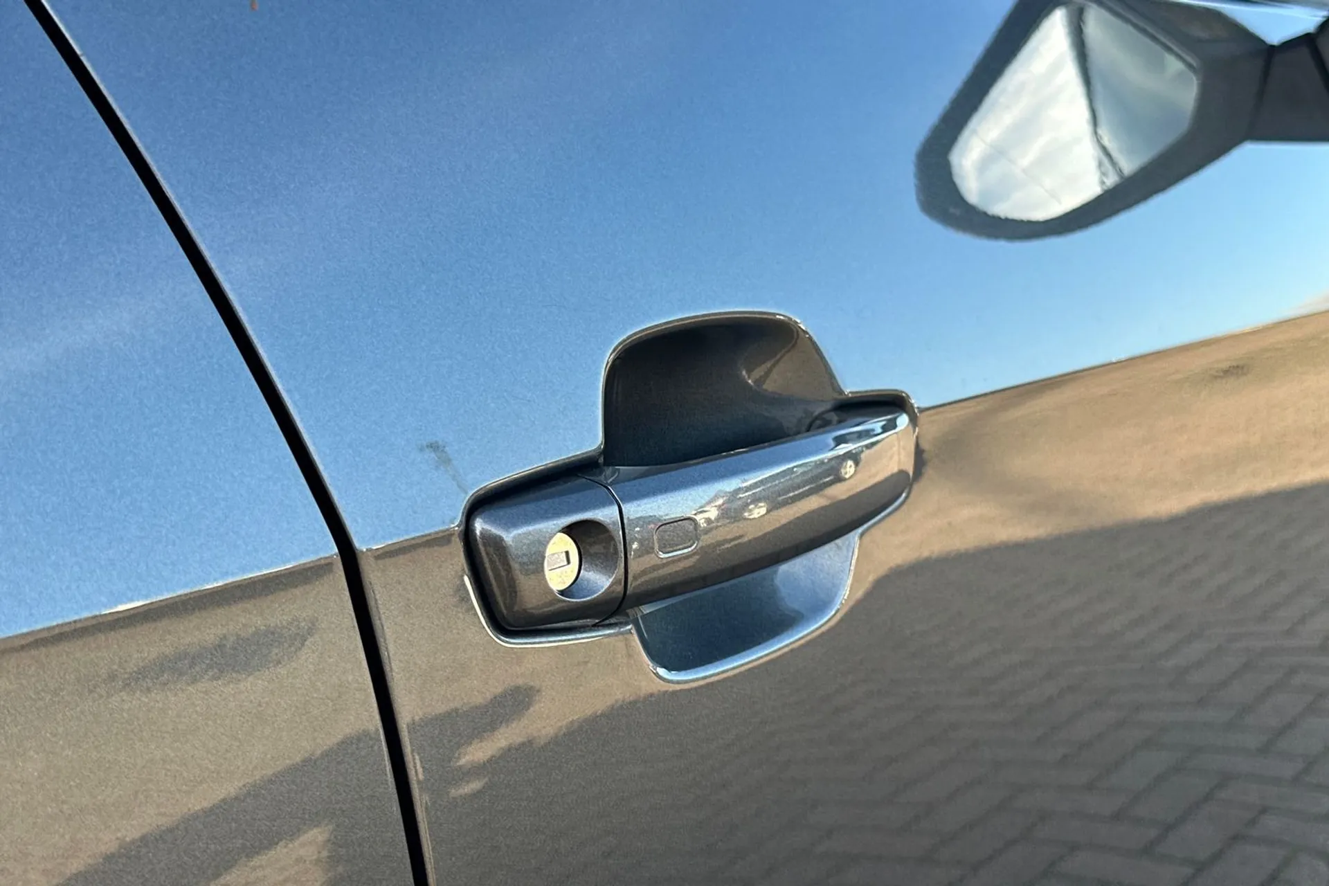 Audi Q2 thumbnail image number 24
