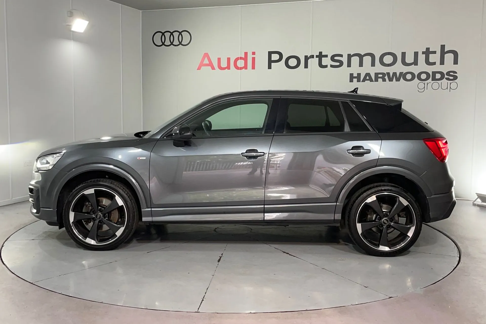Audi Q2 thumbnail image number 10
