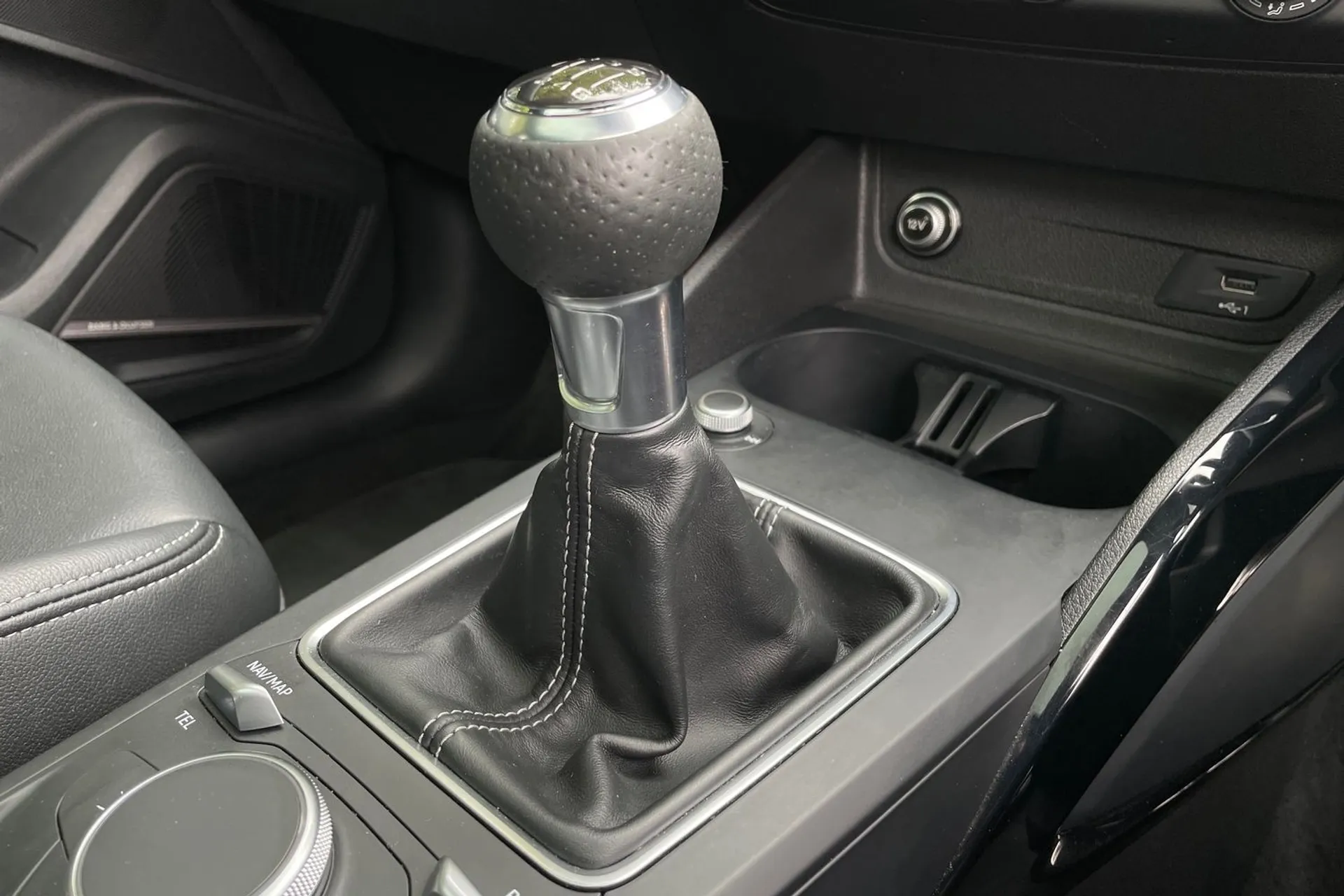 Audi Q2 thumbnail image number 49