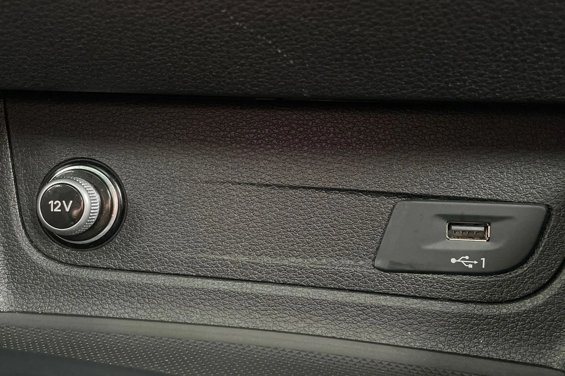 Audi Q2 thumbnail image number 47