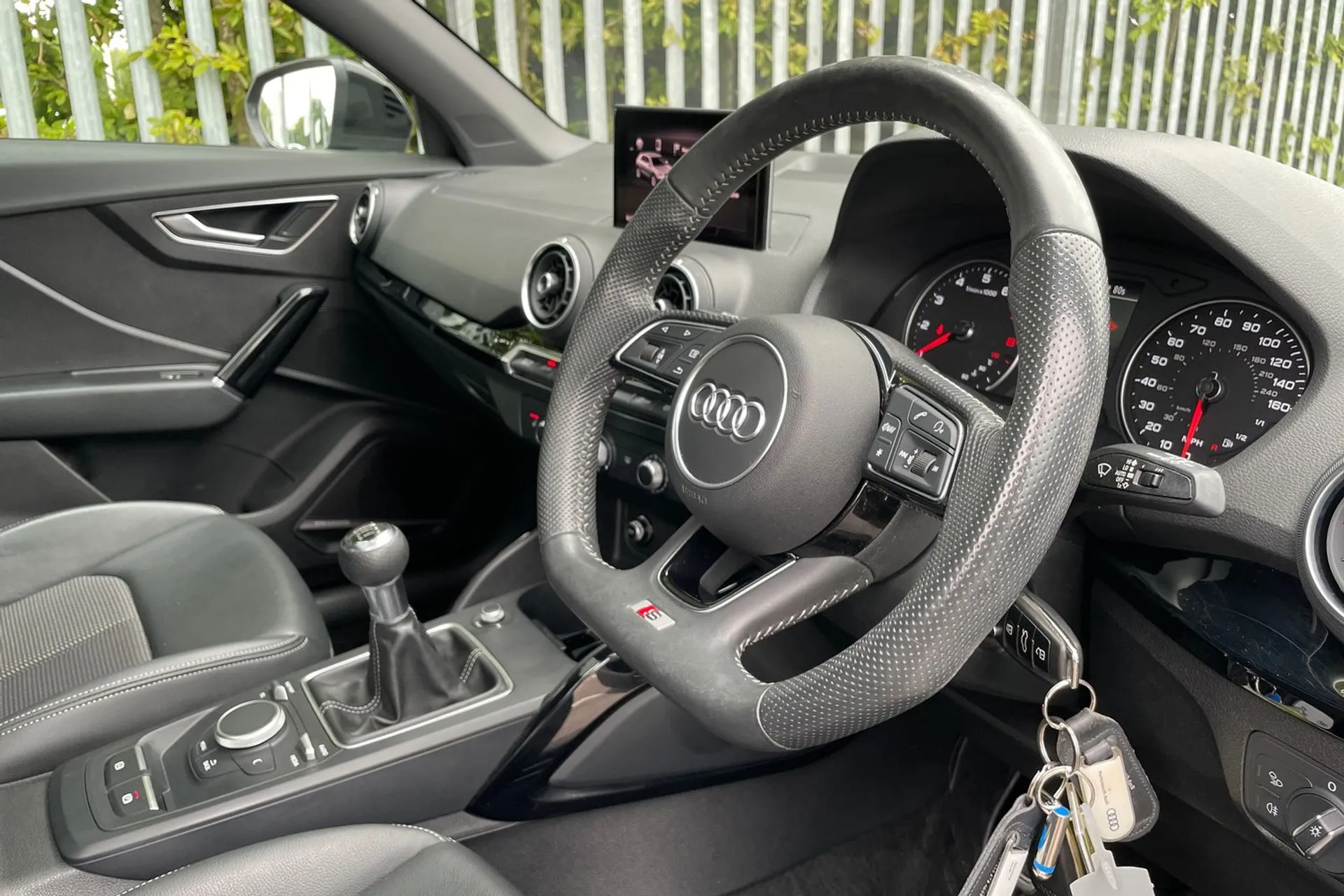 Audi Q2 thumbnail image number 26