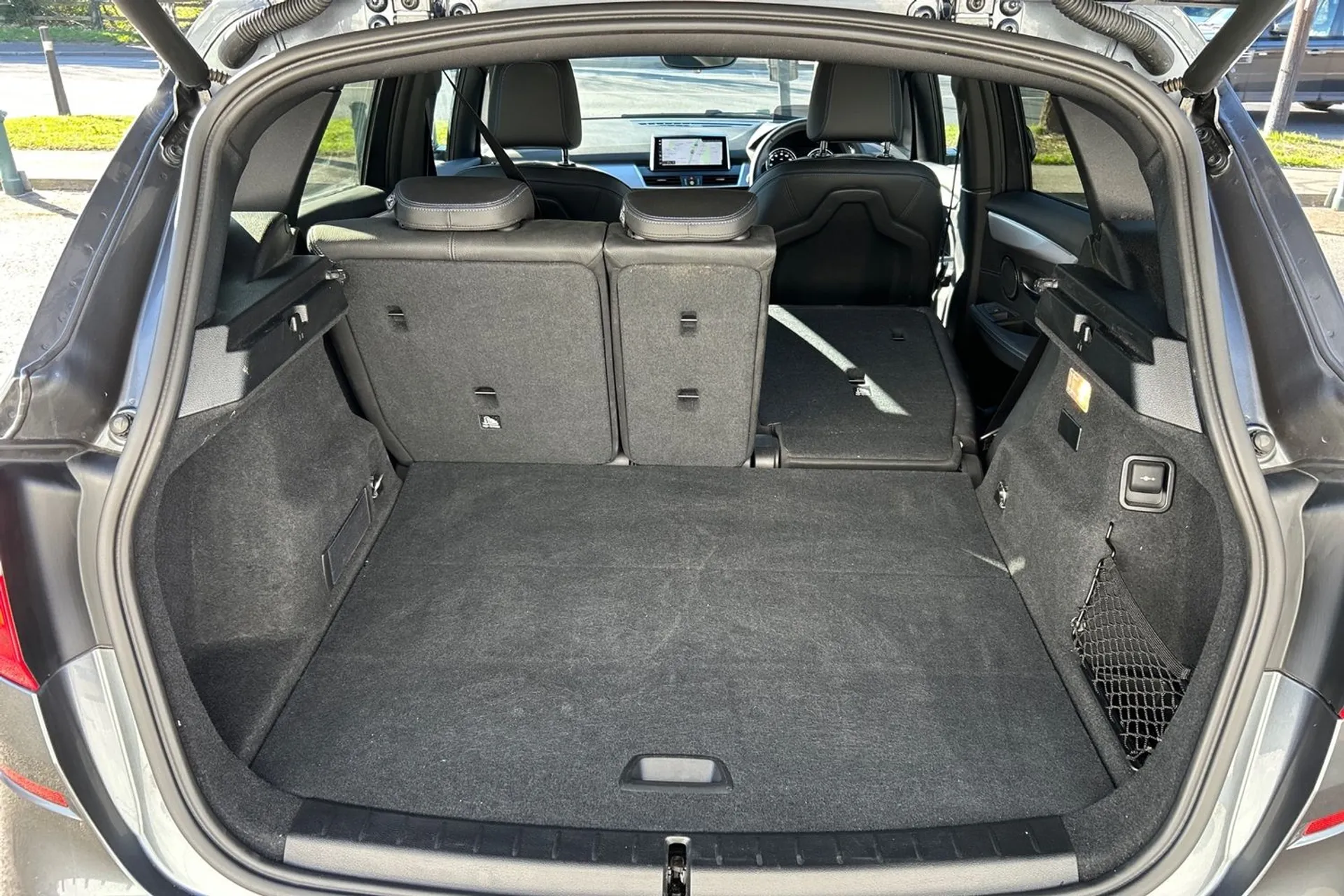 BMW 2 SERIES thumbnail image number 33