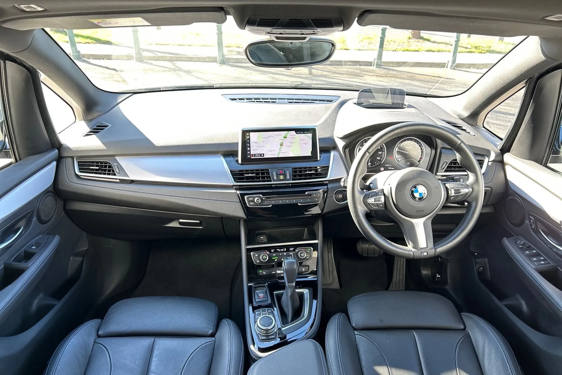BMW 2 SERIES thumbnail image number 3