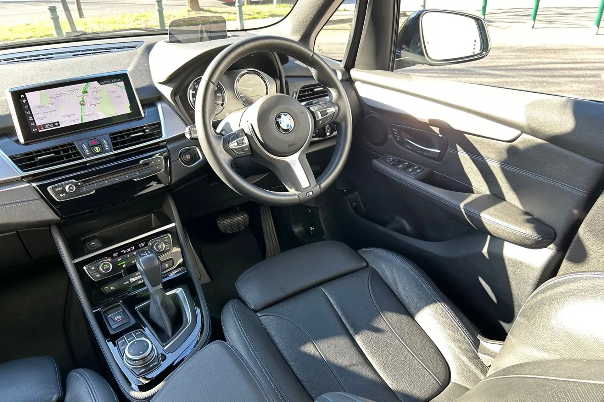 BMW 2 SERIES thumbnail image number 42