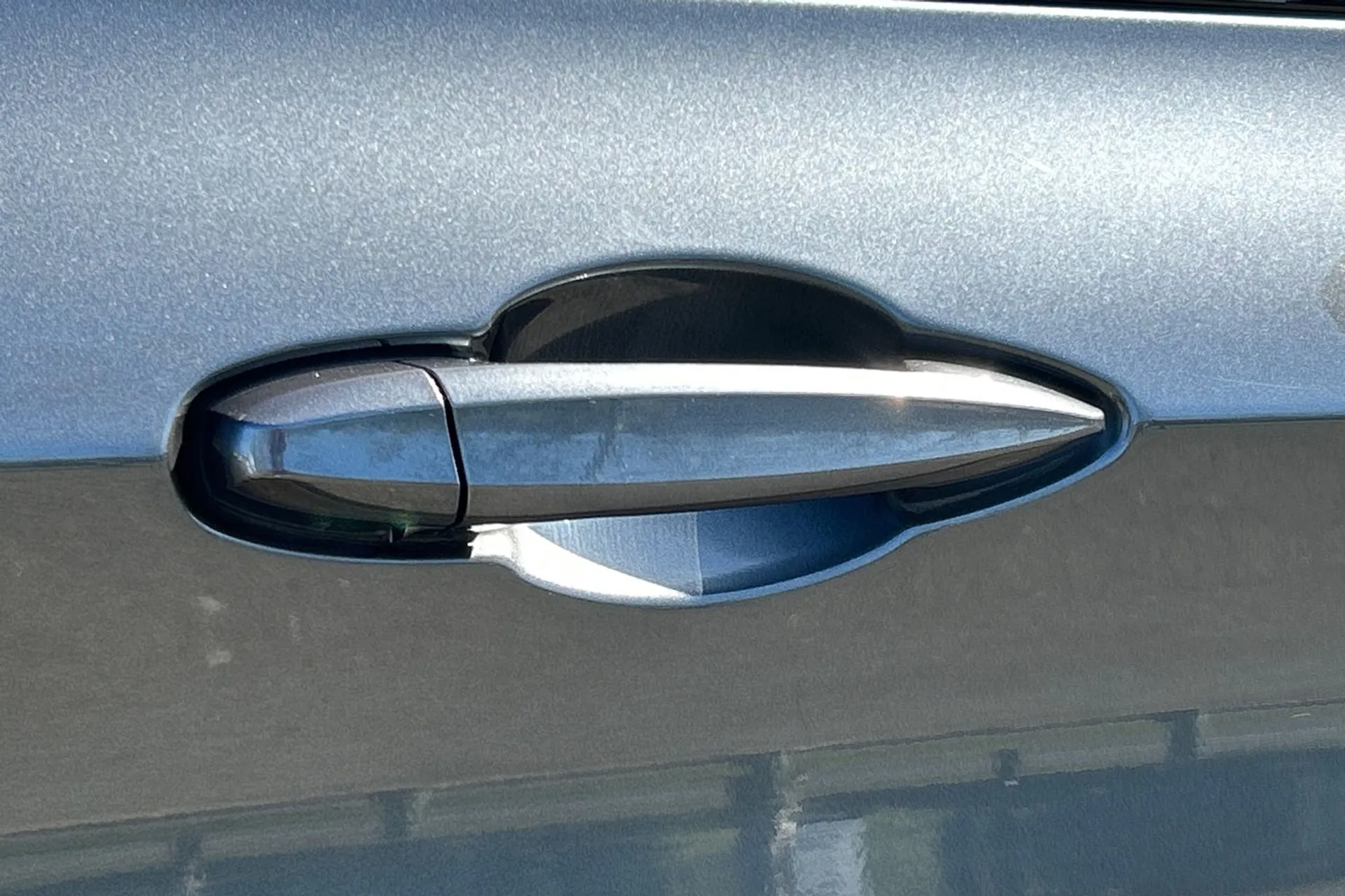 BMW 2 SERIES thumbnail image number 56