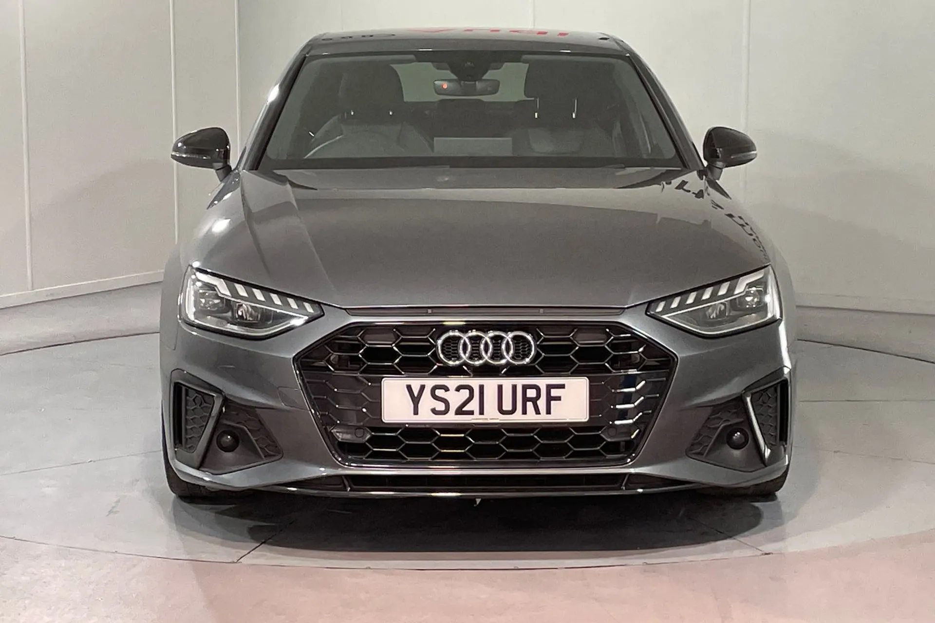 Audi A4 thumbnail image number 6