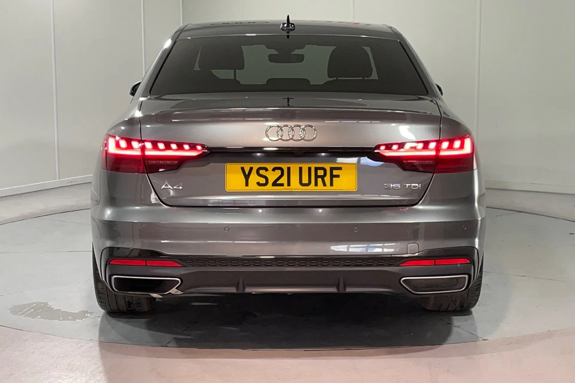 Audi A4 thumbnail image number 8