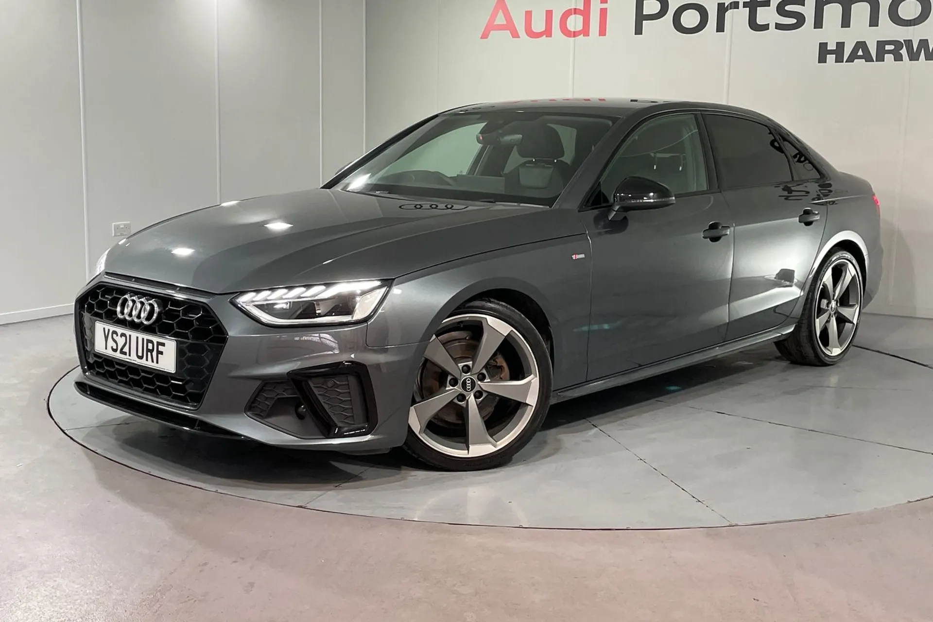 Audi A4 thumbnail image number 5