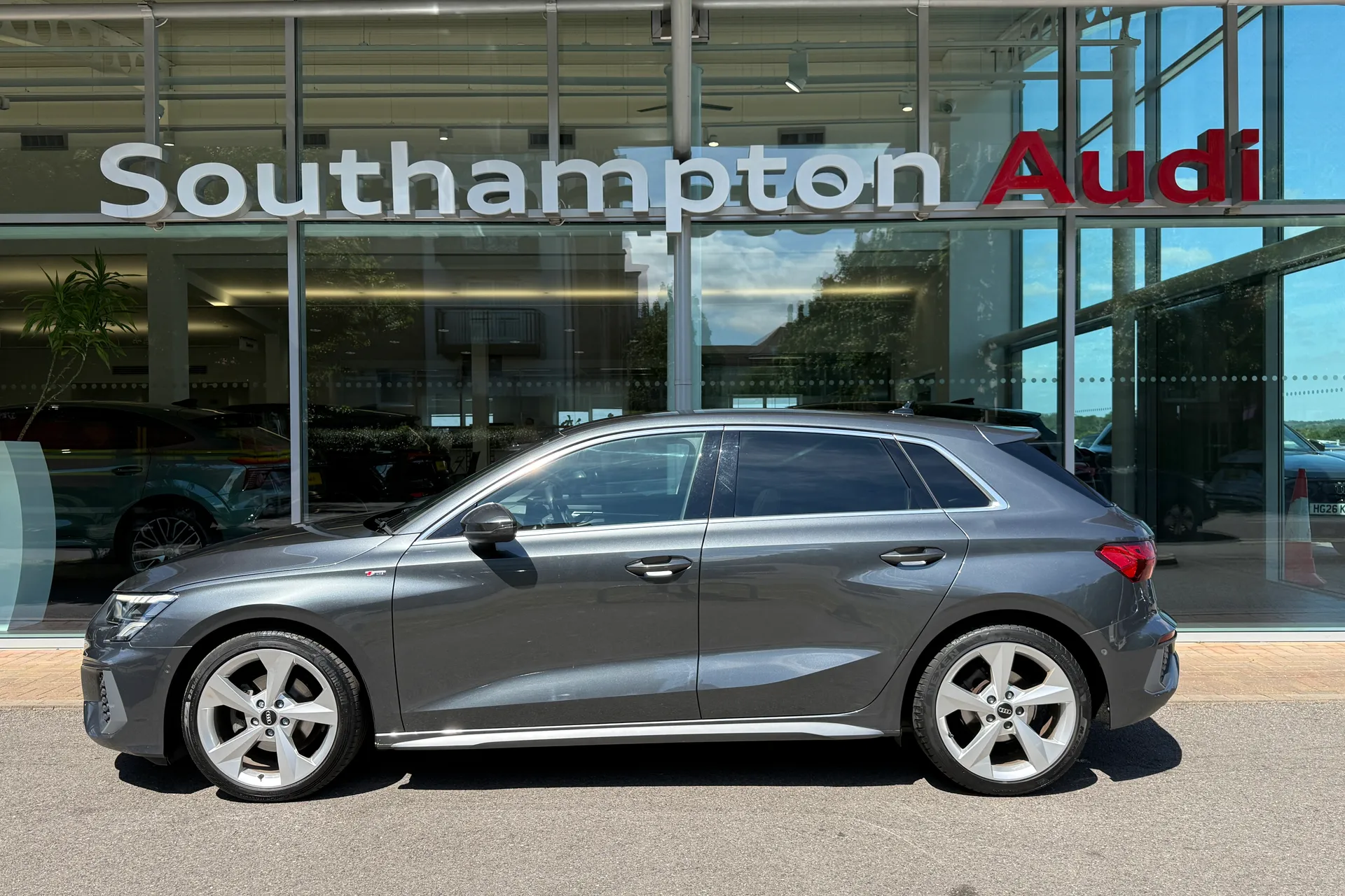 Audi A3 thumbnail image number 49