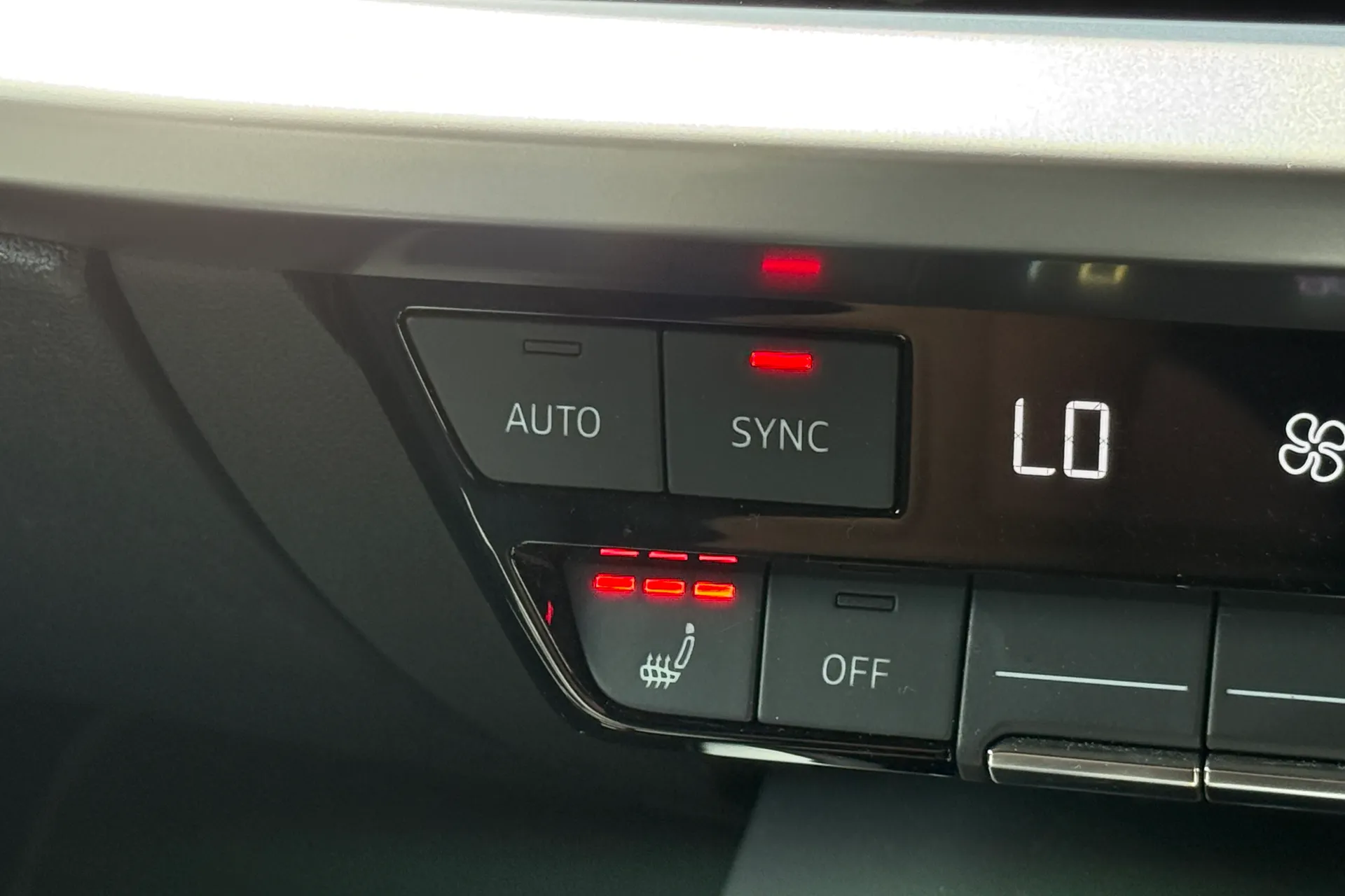 Audi A3 thumbnail image number 9
