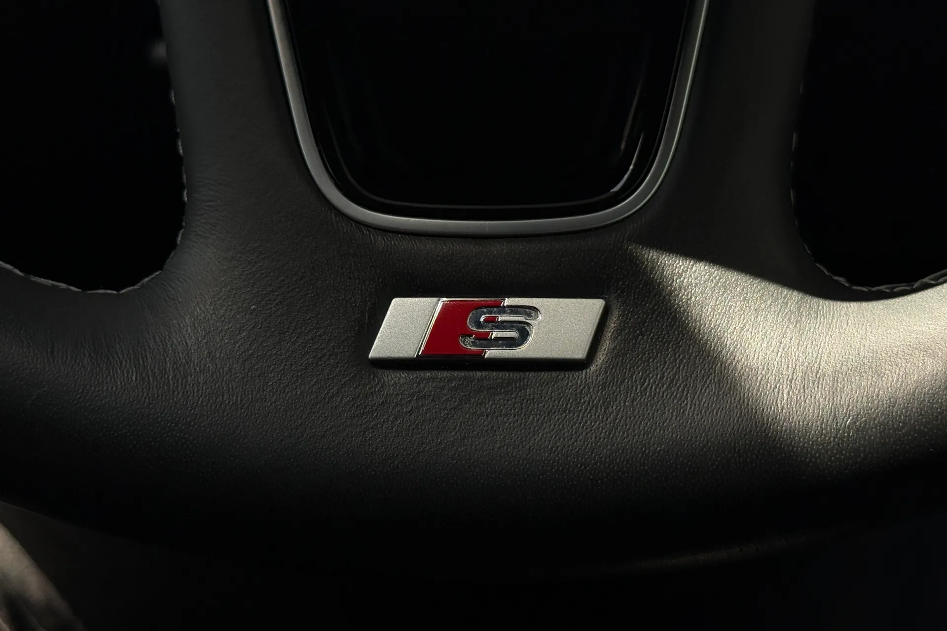 Audi A3 thumbnail image number 19