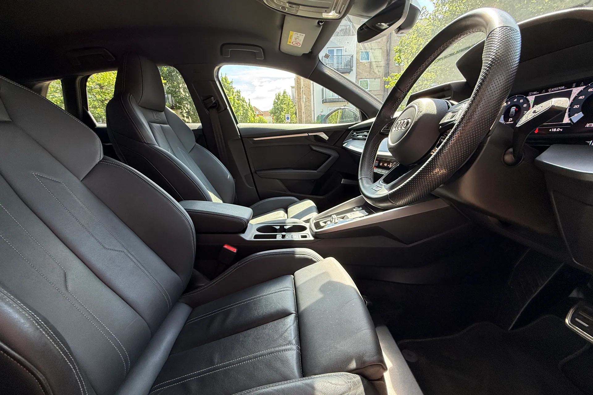 Audi A3 thumbnail image number 32