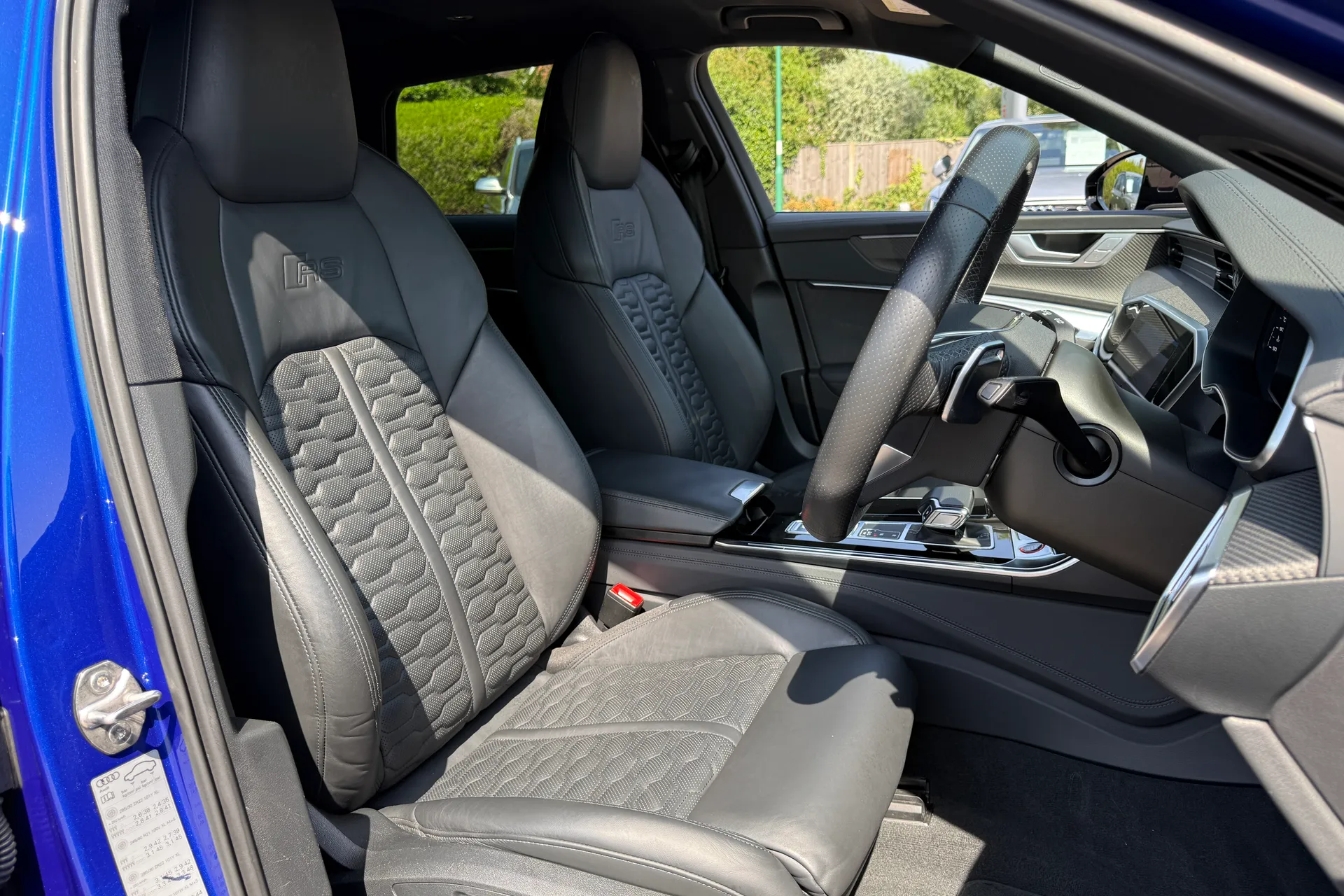 Audi RS6 thumbnail image number 36