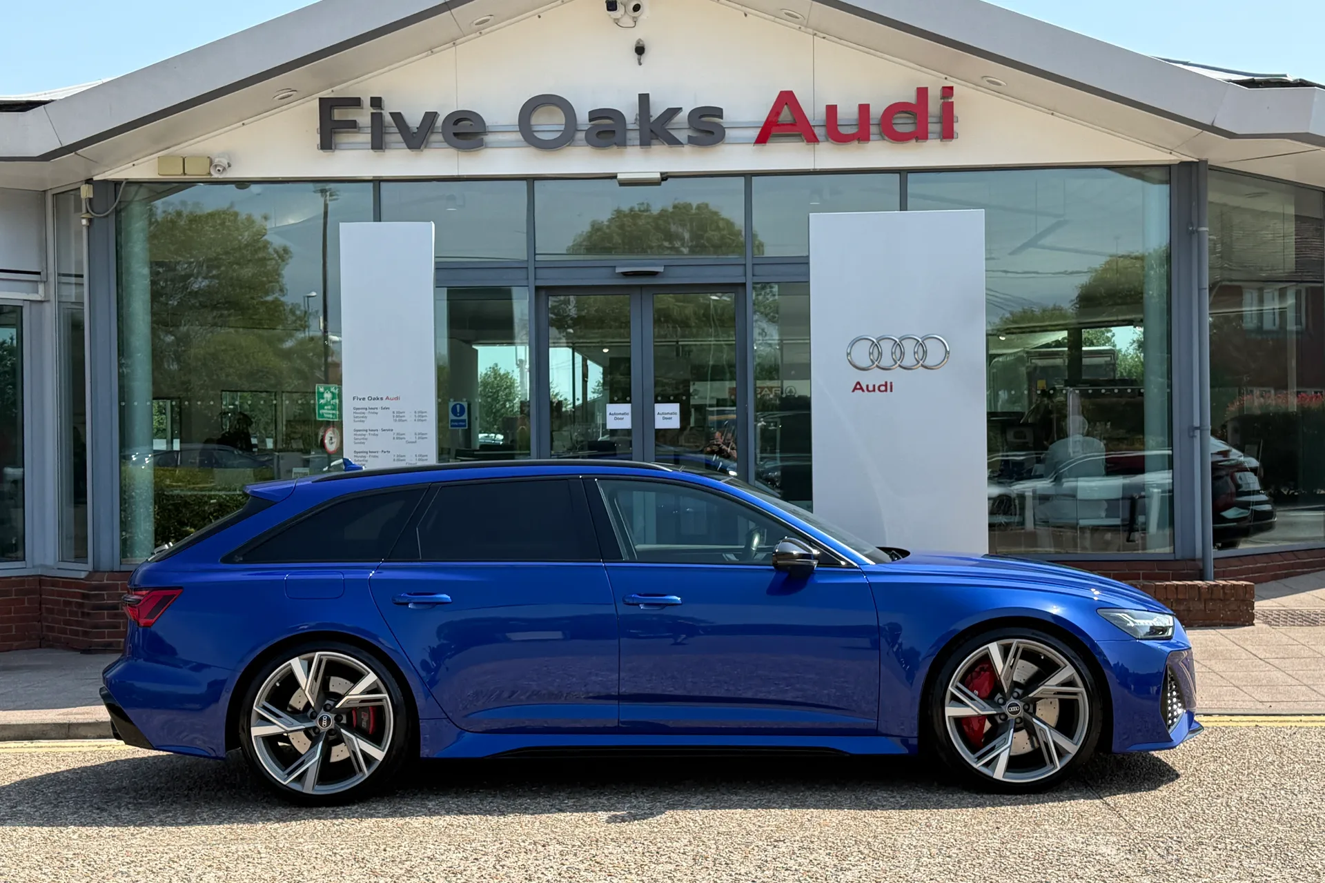 Audi RS6 thumbnail image number 2