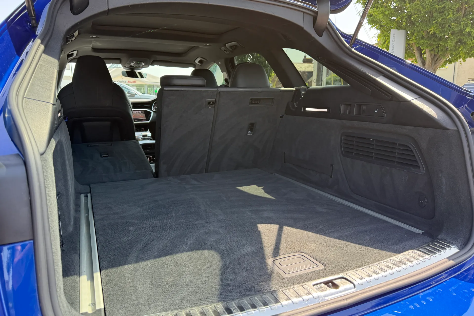 Audi RS6 thumbnail image number 48