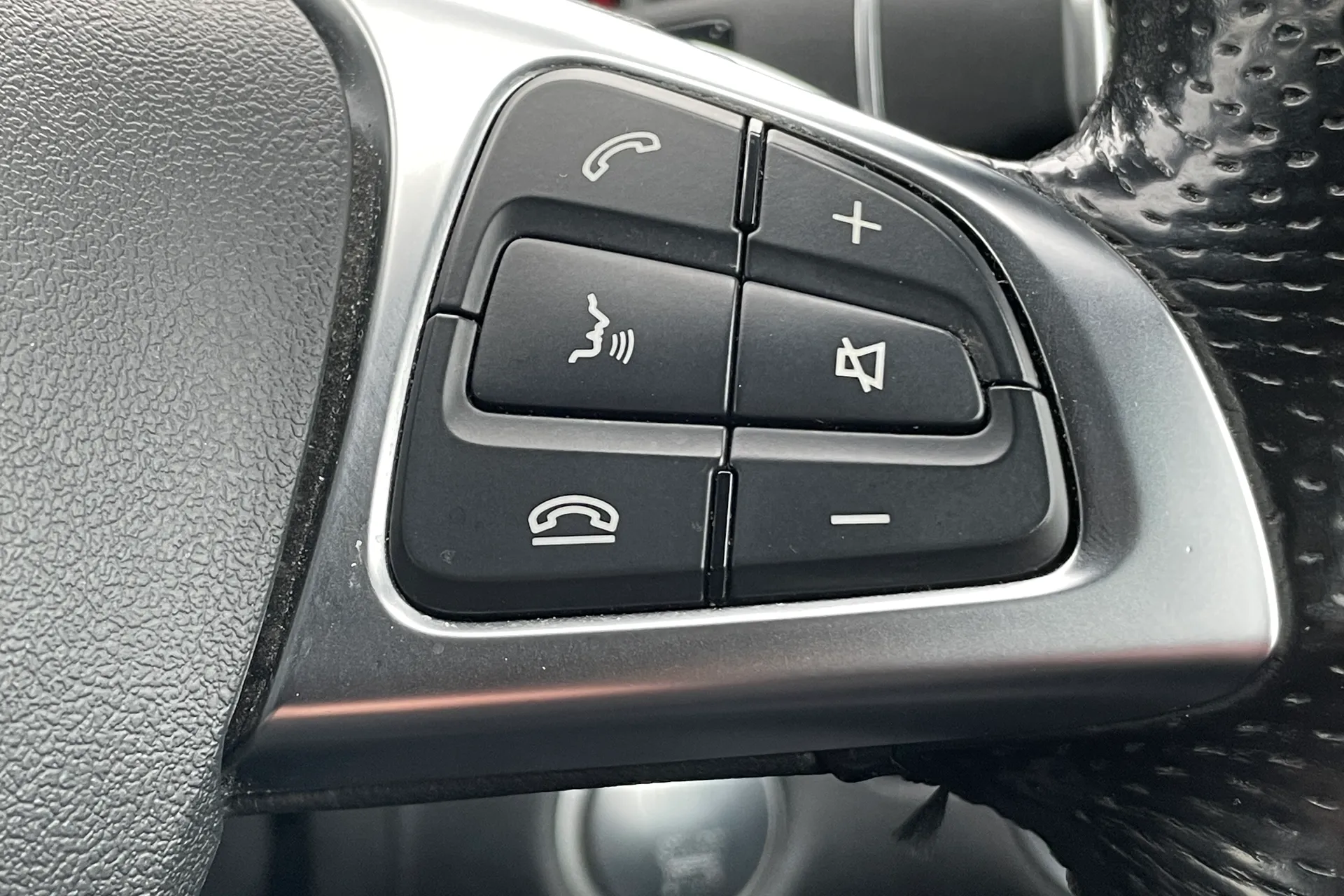 MERCEDES-BENZ GLE thumbnail image number 48