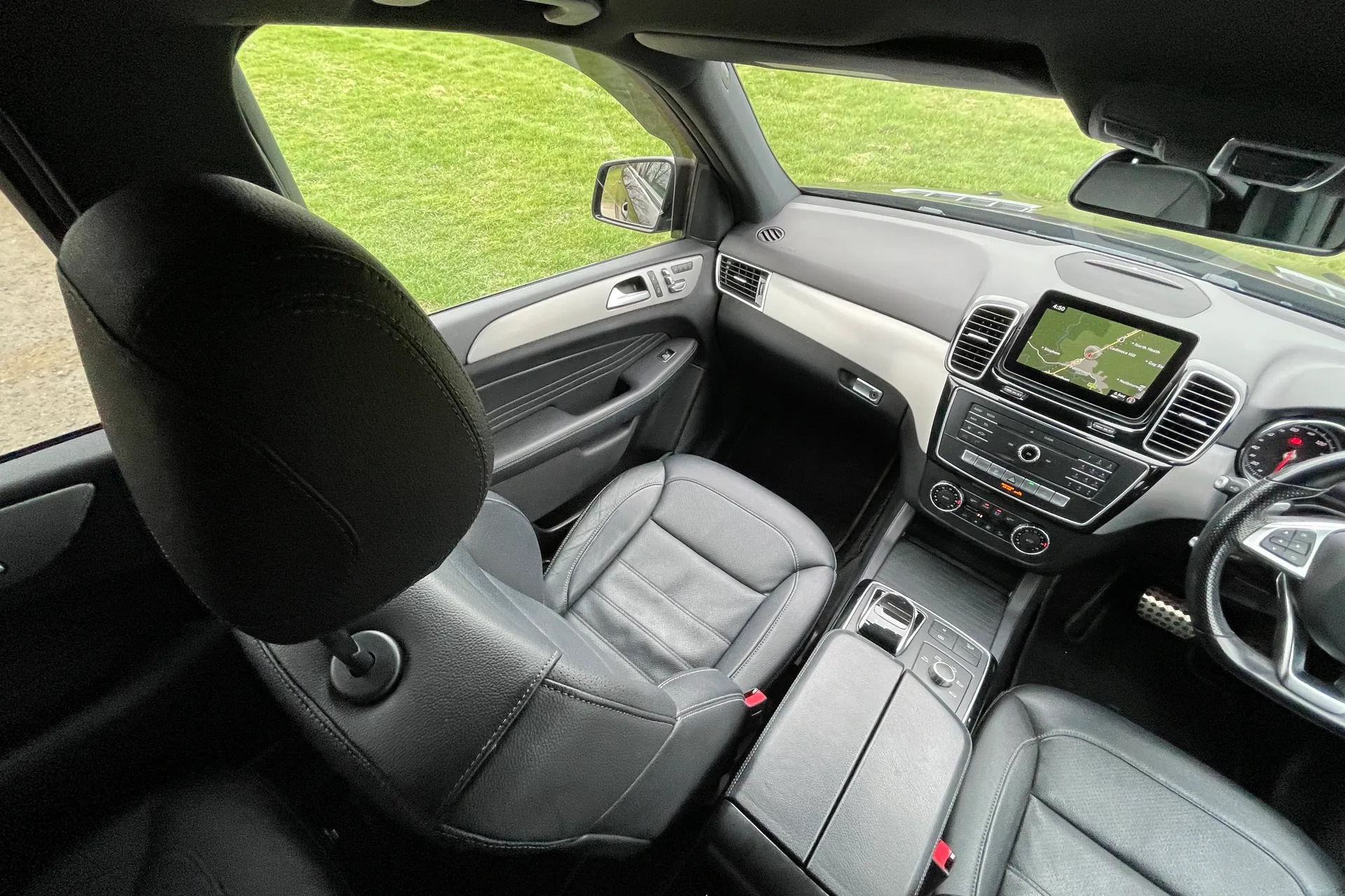 MERCEDES-BENZ GLE thumbnail image number 38