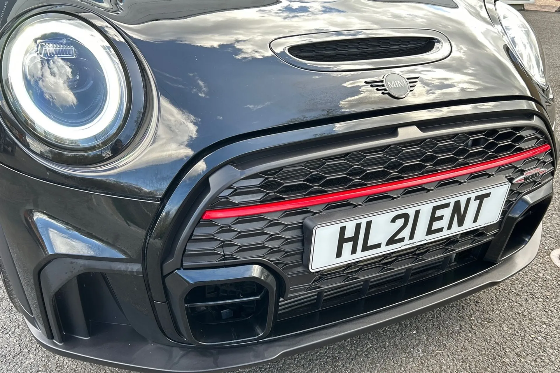 MINI HATCHBACK thumbnail image number 49