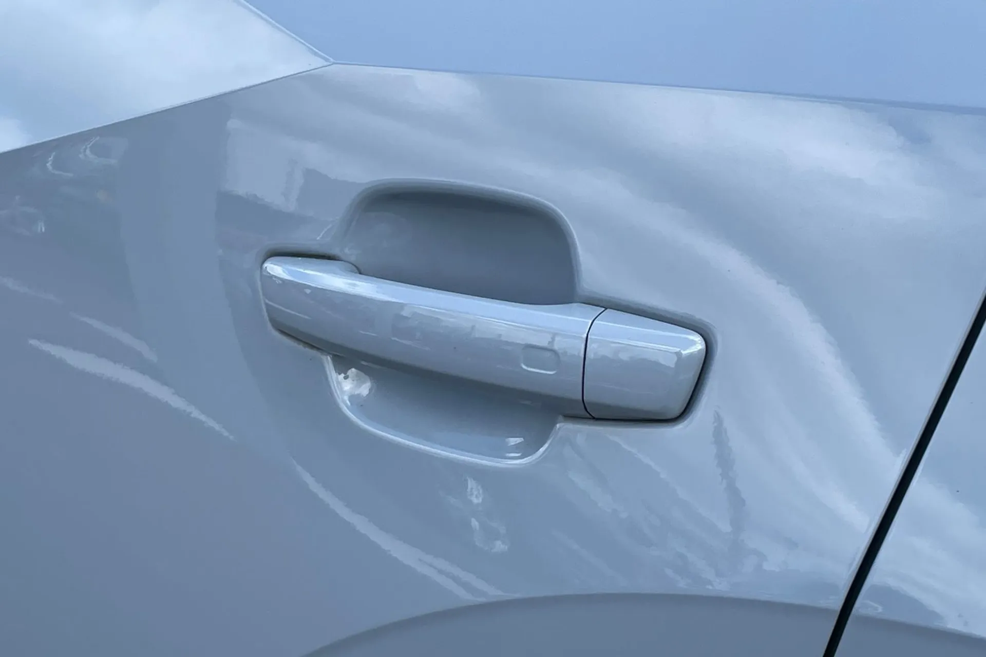 Audi Q2 thumbnail image number 14