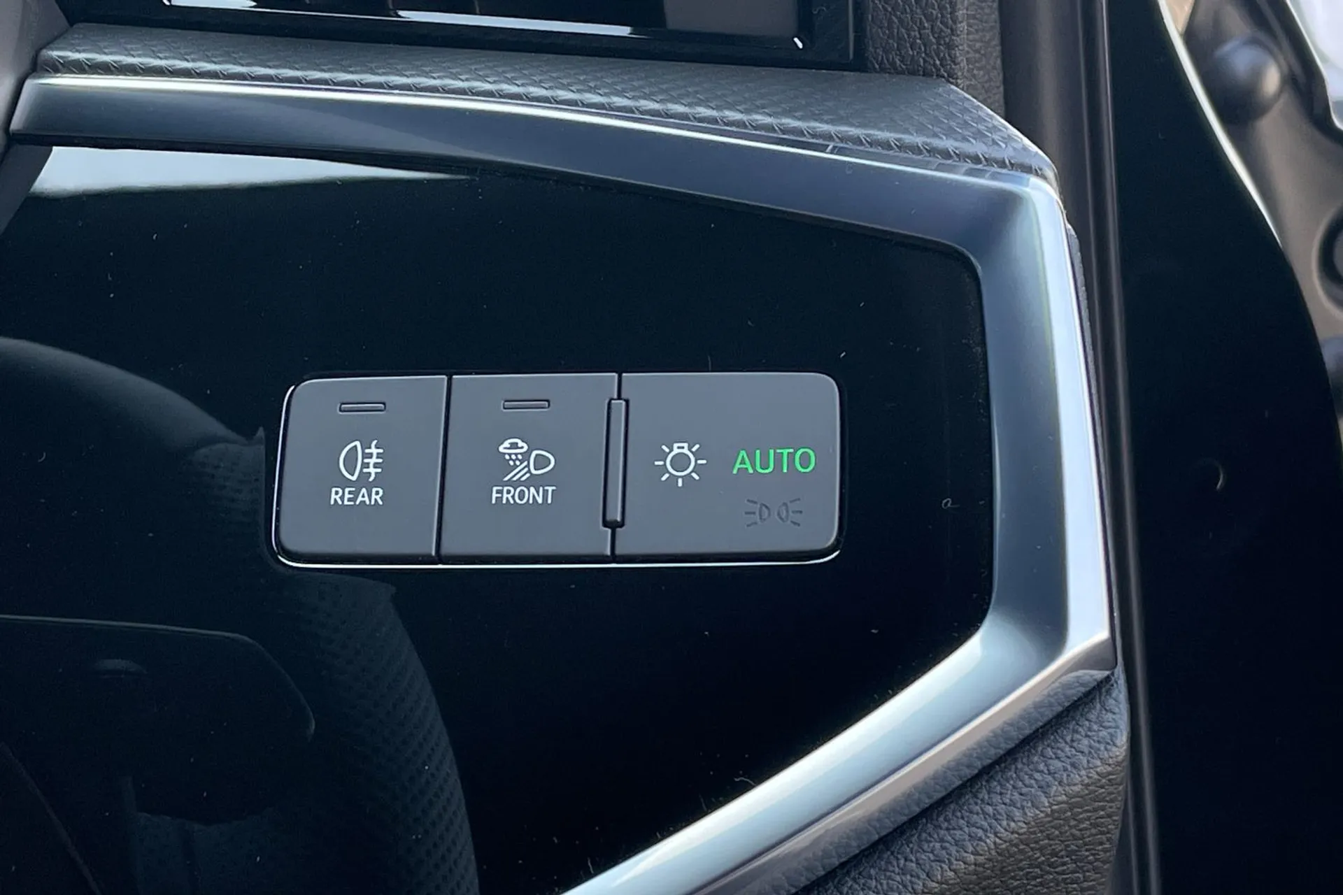Audi Q3 thumbnail image number 41