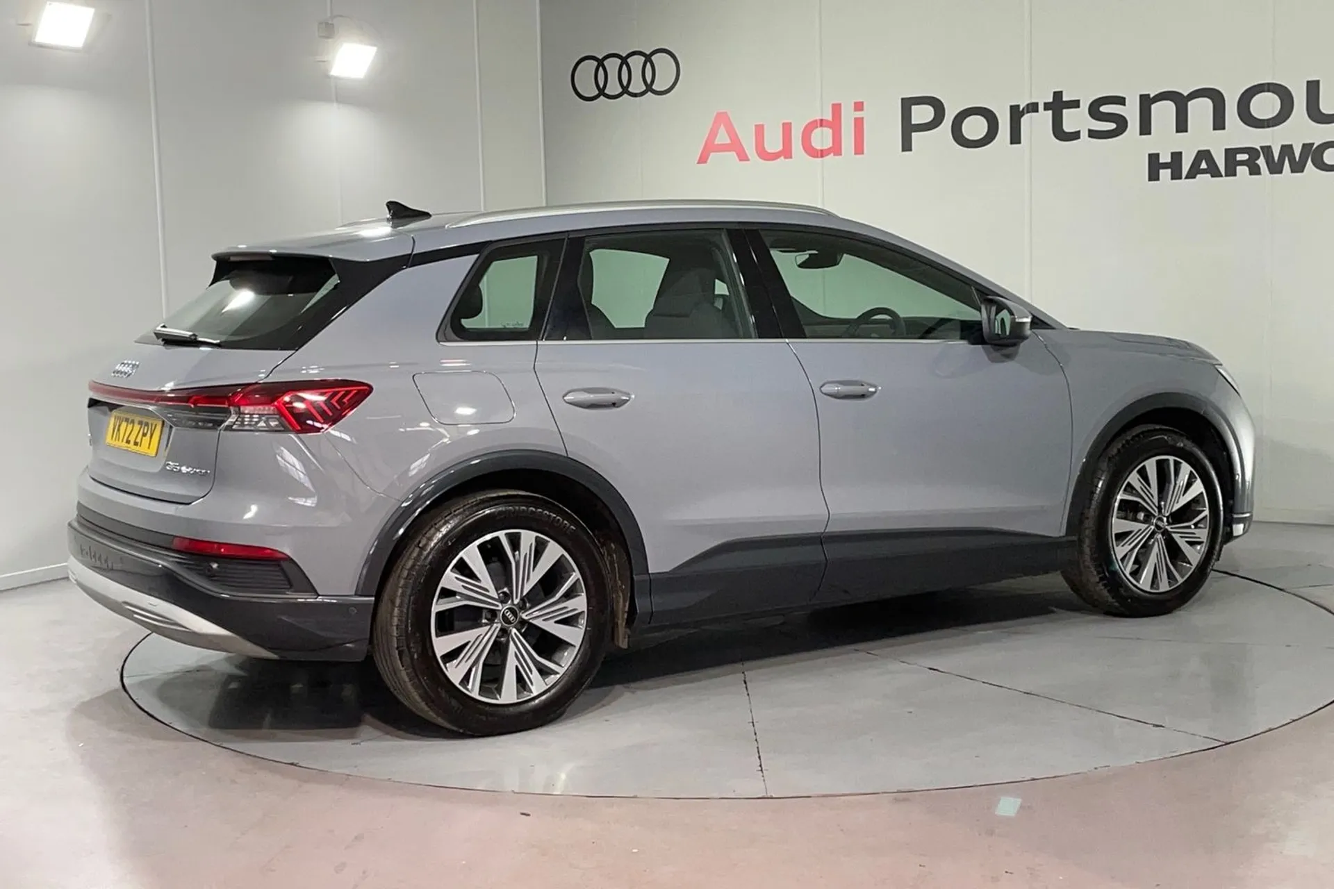 Audi Q4 thumbnail image number 7