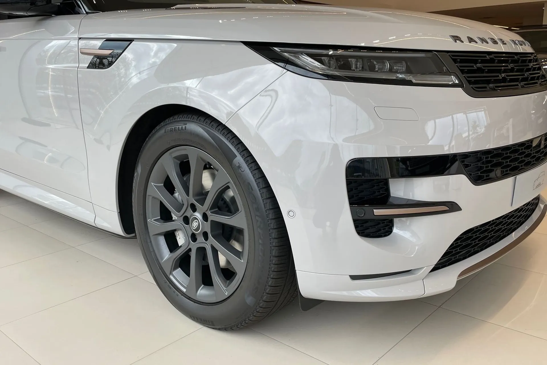 LAND ROVER RANGE ROVER SPORT thumbnail image number 10