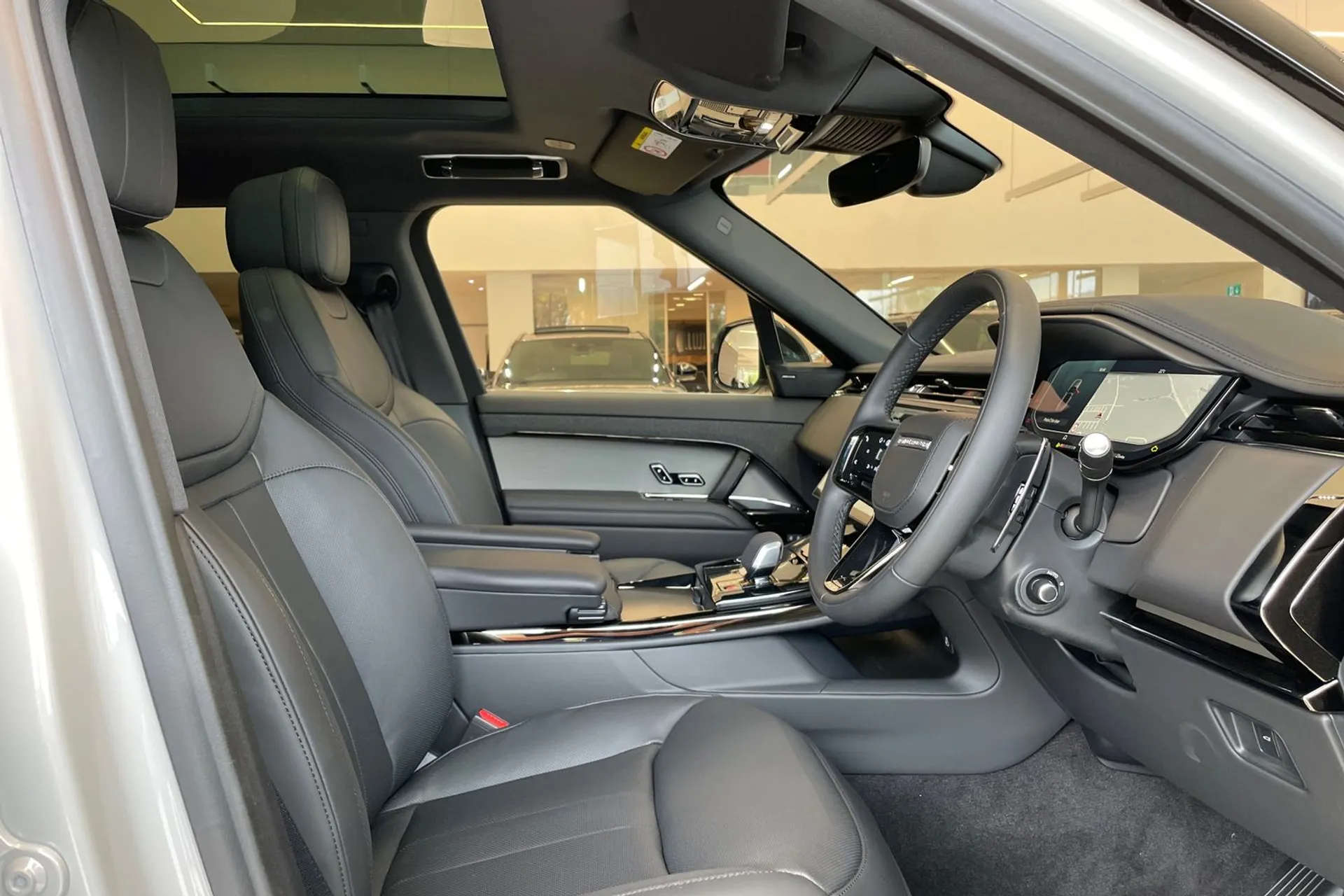 LAND ROVER RANGE ROVER SPORT thumbnail image number 38
