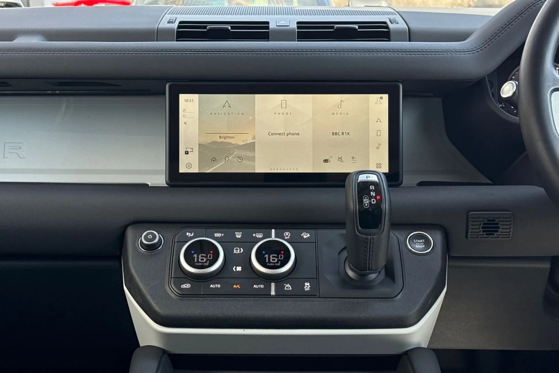 LAND ROVER DEFENDER thumbnail image number 45