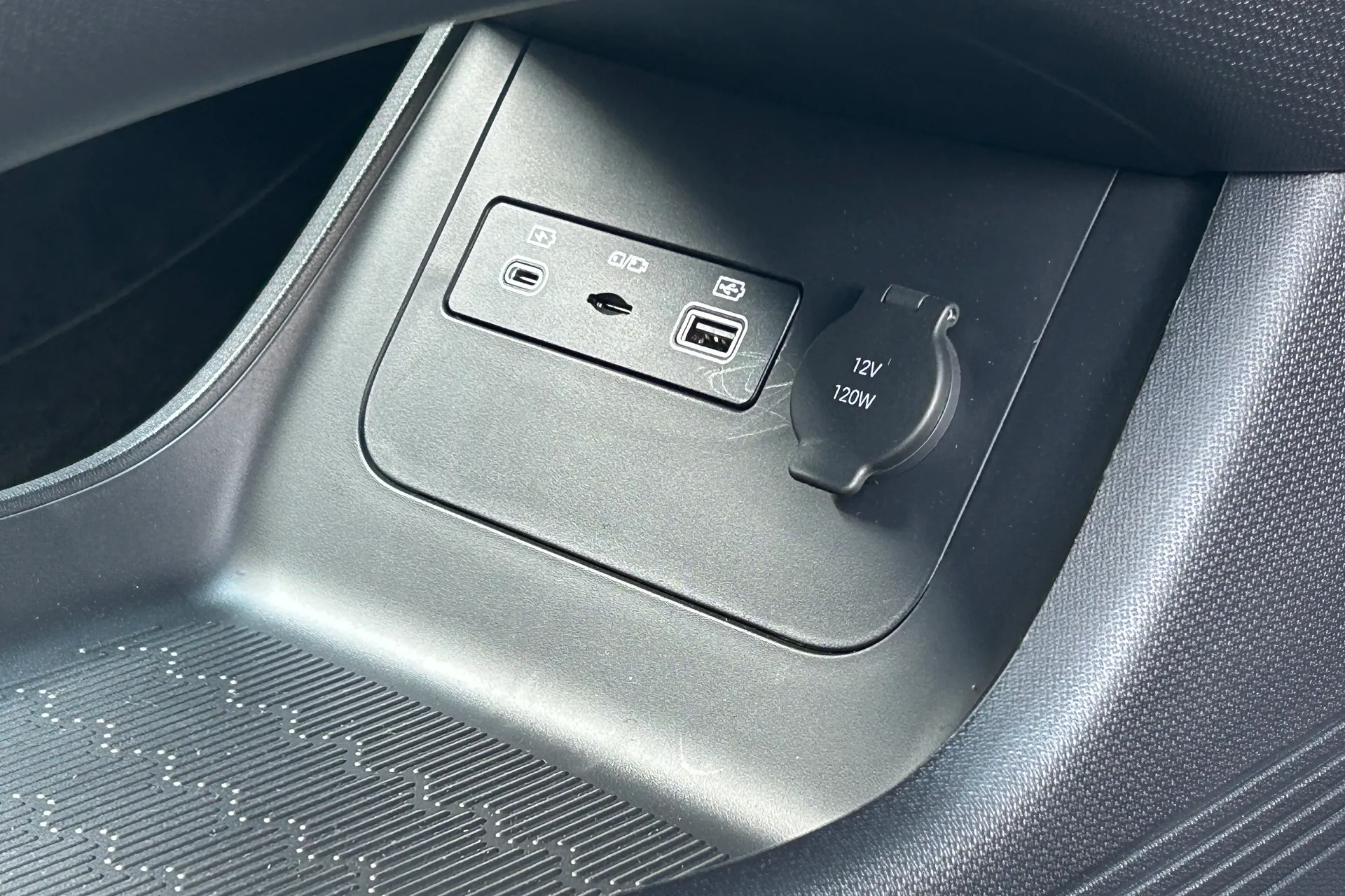 BYD ATTO 3 thumbnail image number 47