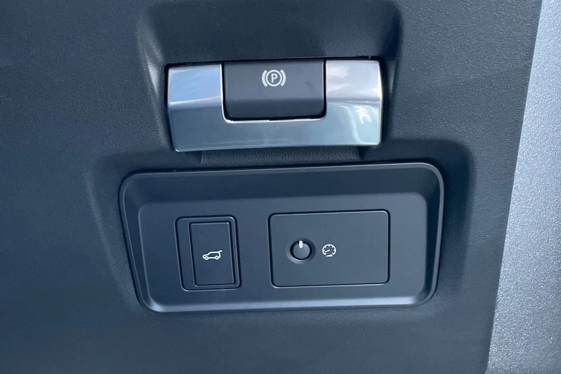 LAND ROVER DISCOVERY SPORT thumbnail image number 22