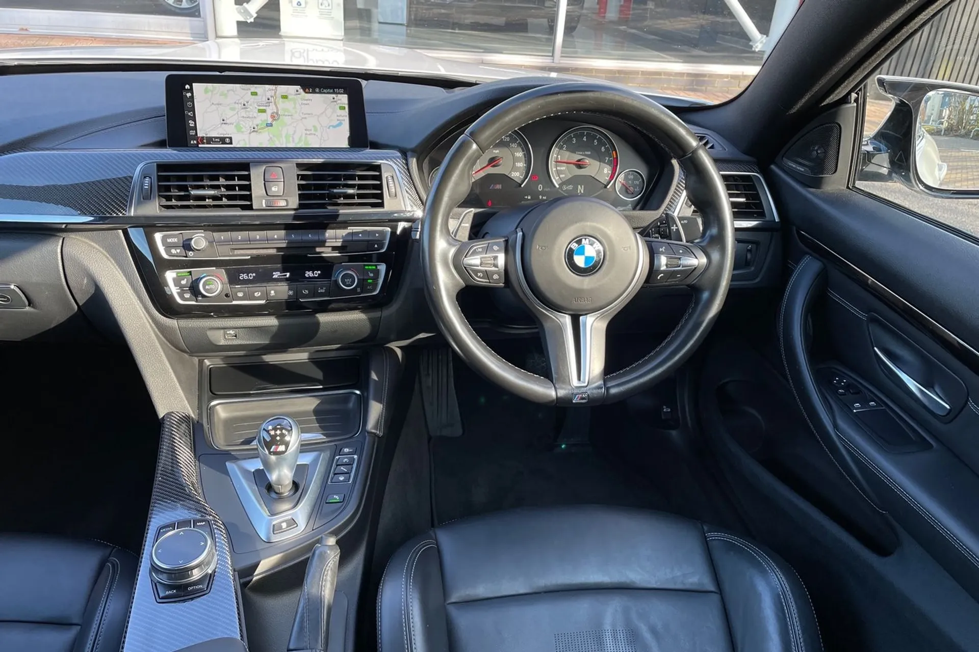 BMW M4 thumbnail image number 34
