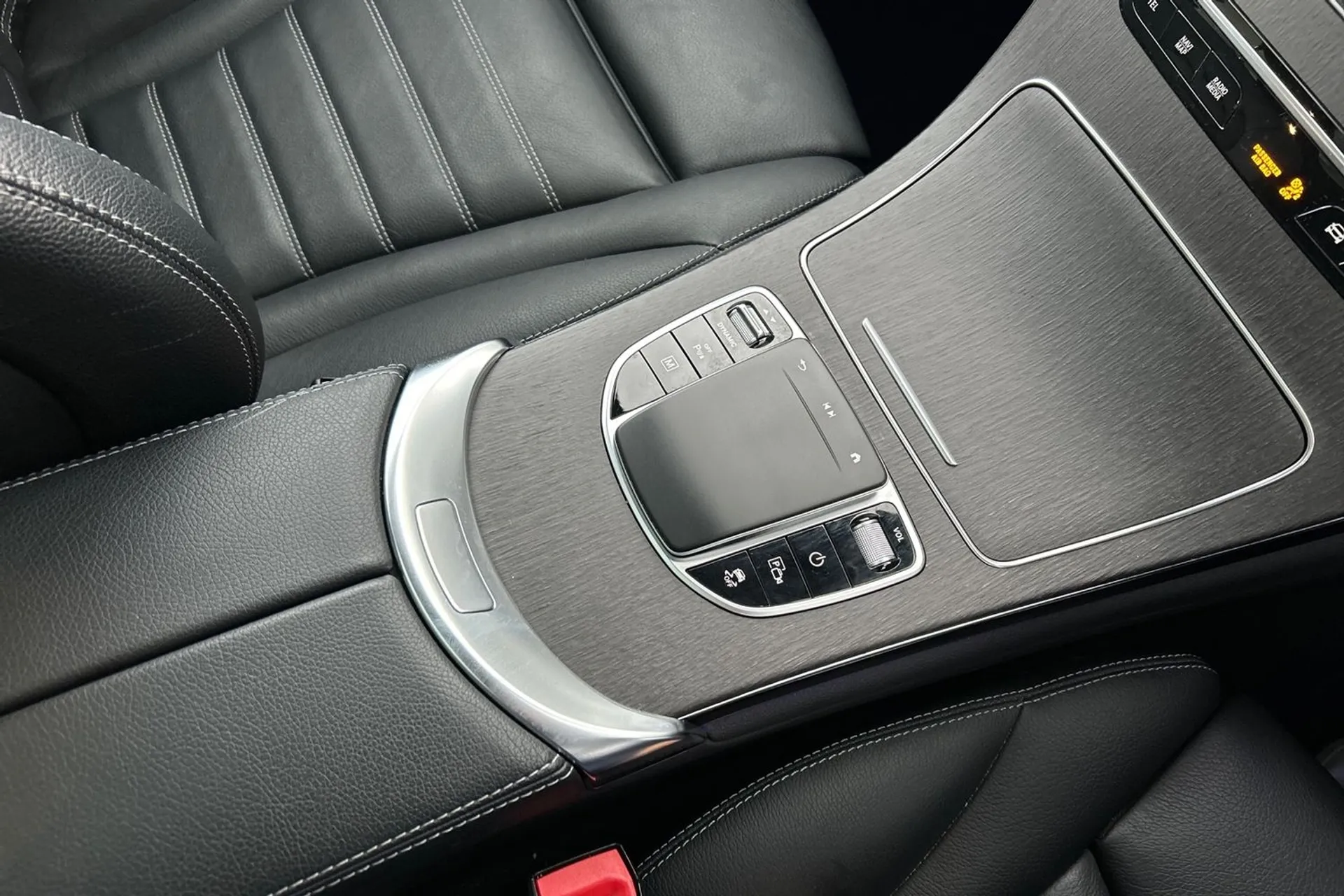 MERCEDES-BENZ GLC thumbnail image number 45