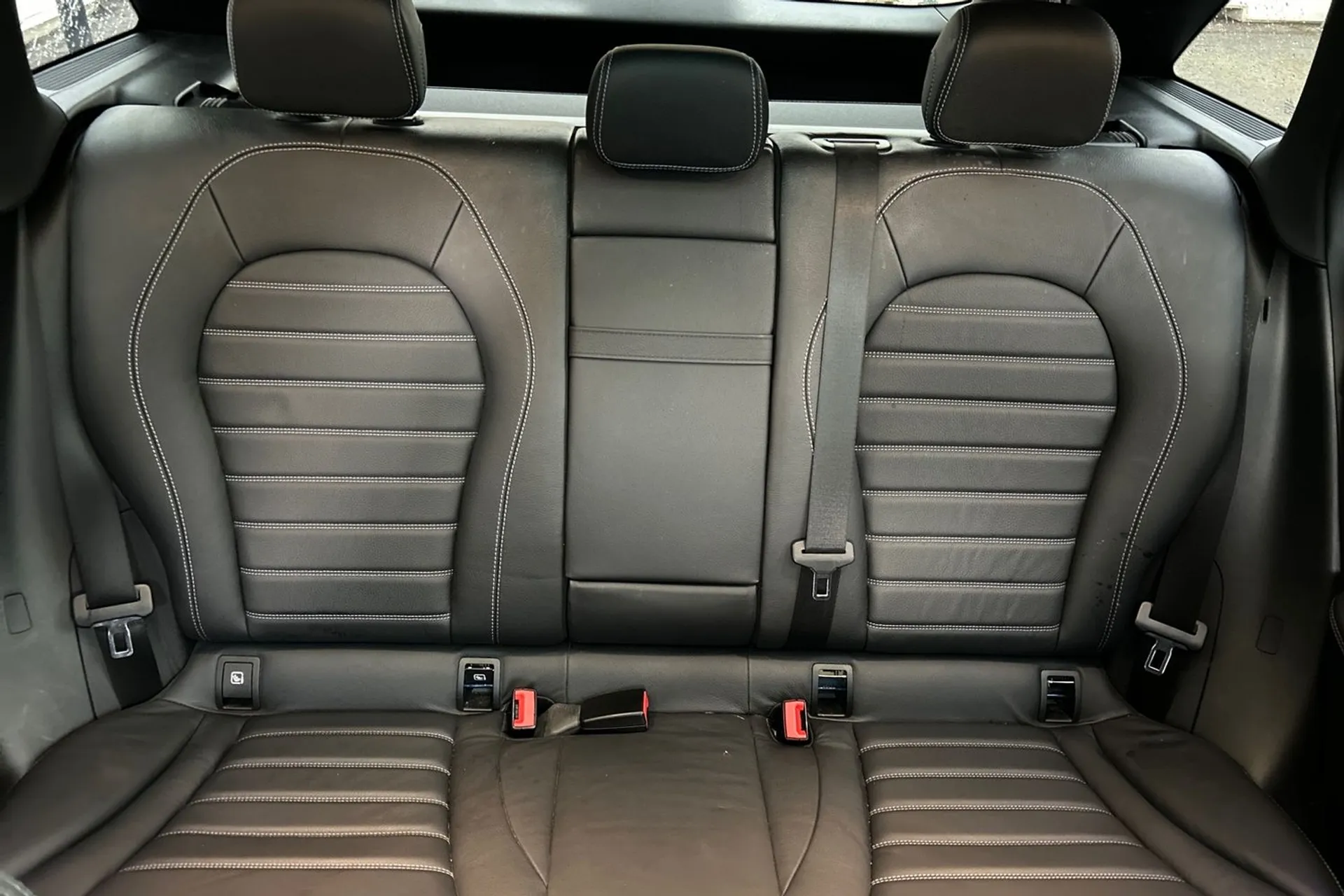 MERCEDES-BENZ GLC thumbnail image number 34
