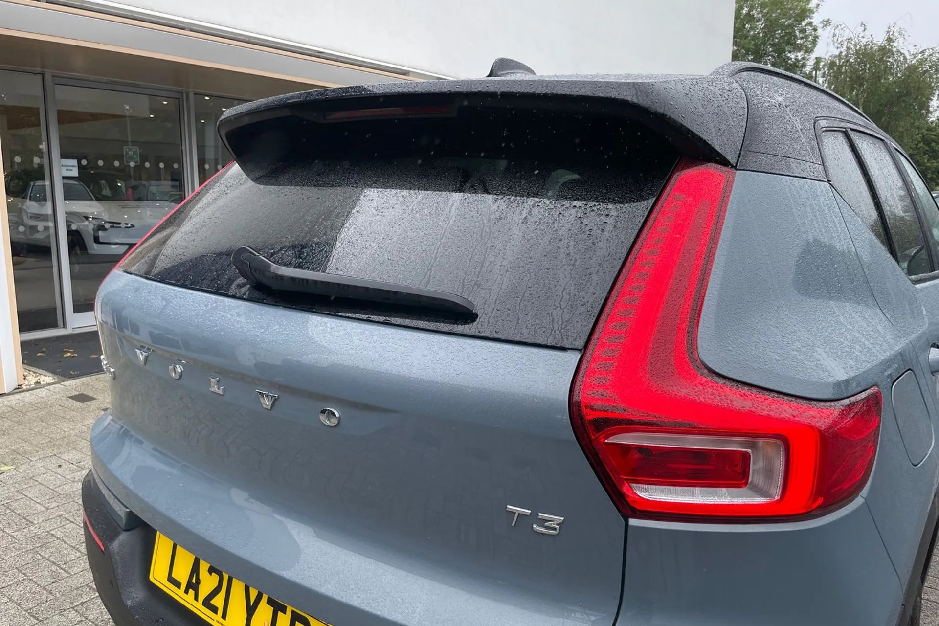 Volvo XC40 thumbnail image number 15