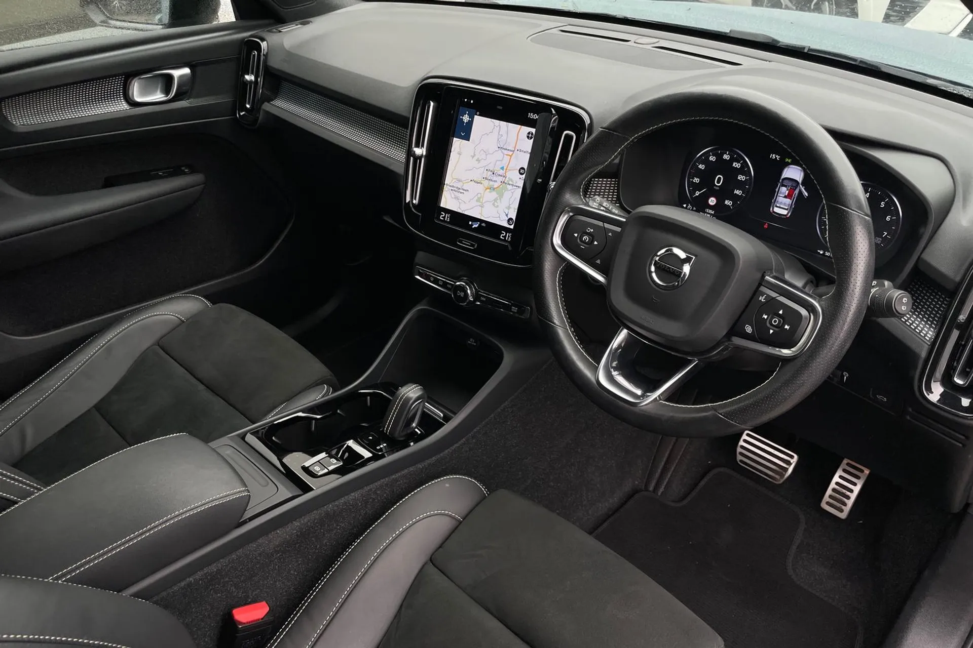 Volvo XC40 thumbnail image number 5