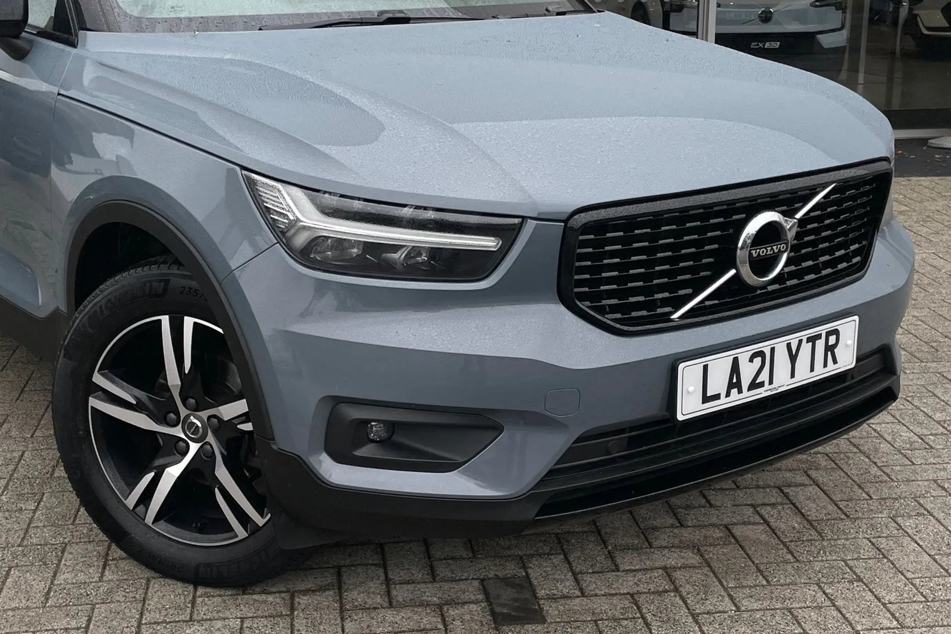Volvo XC40 thumbnail image number 6