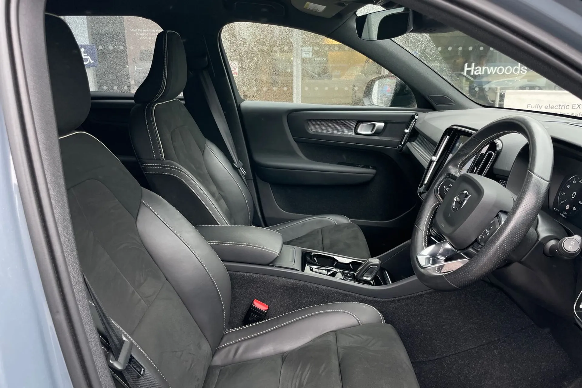 Volvo XC40 thumbnail image number 25