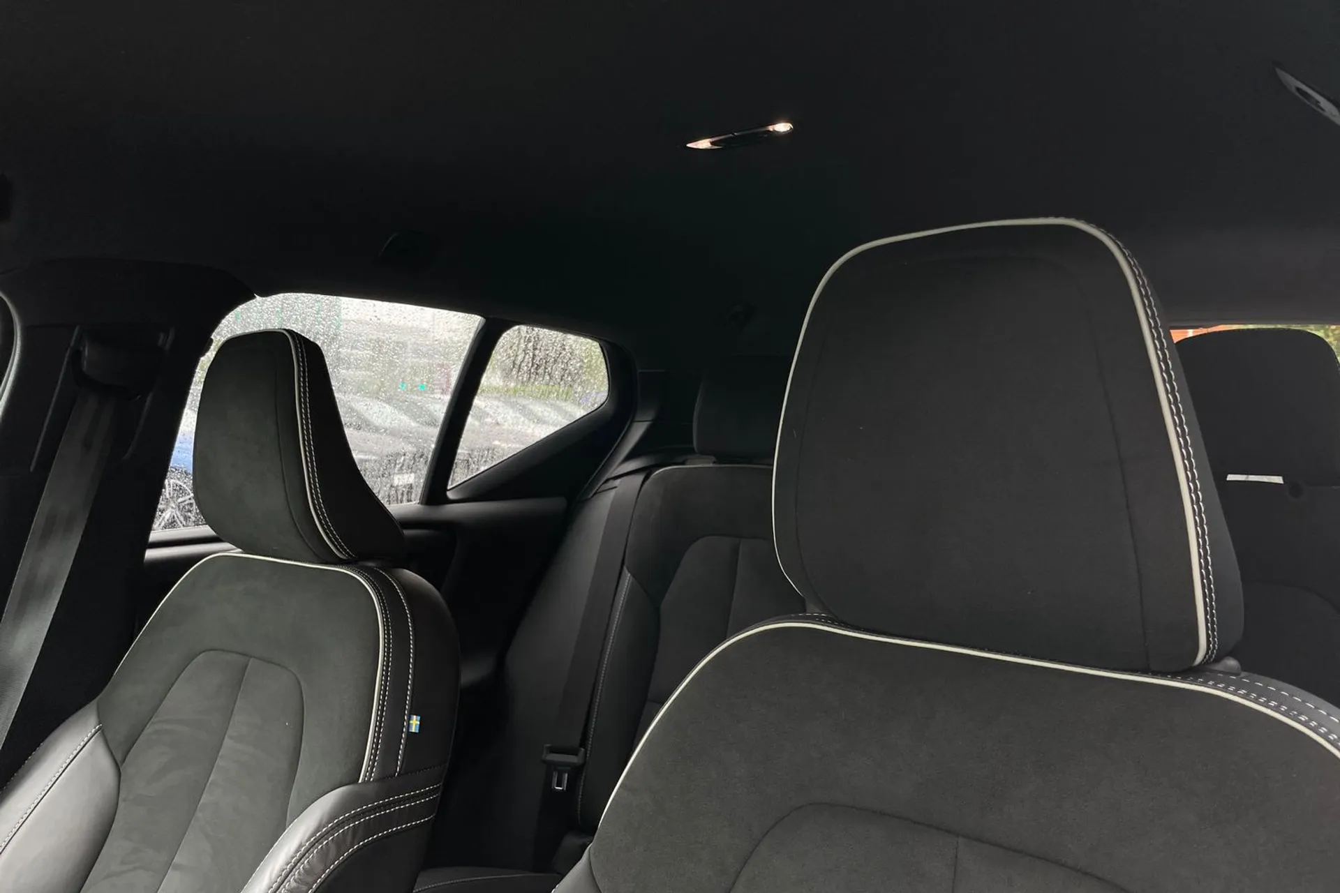 Volvo XC40 thumbnail image number 28