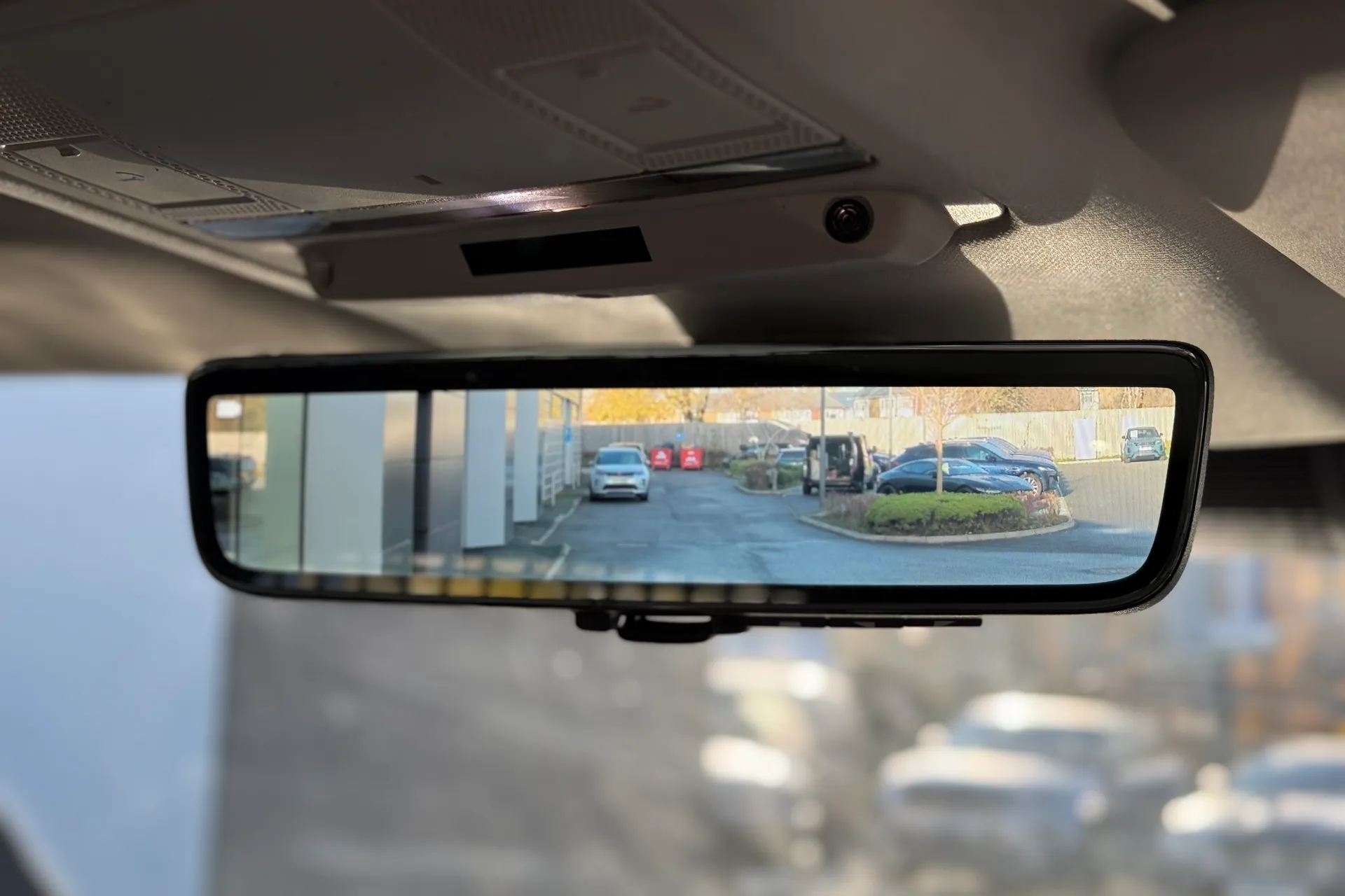 LAND ROVER DEFENDER thumbnail image number 32