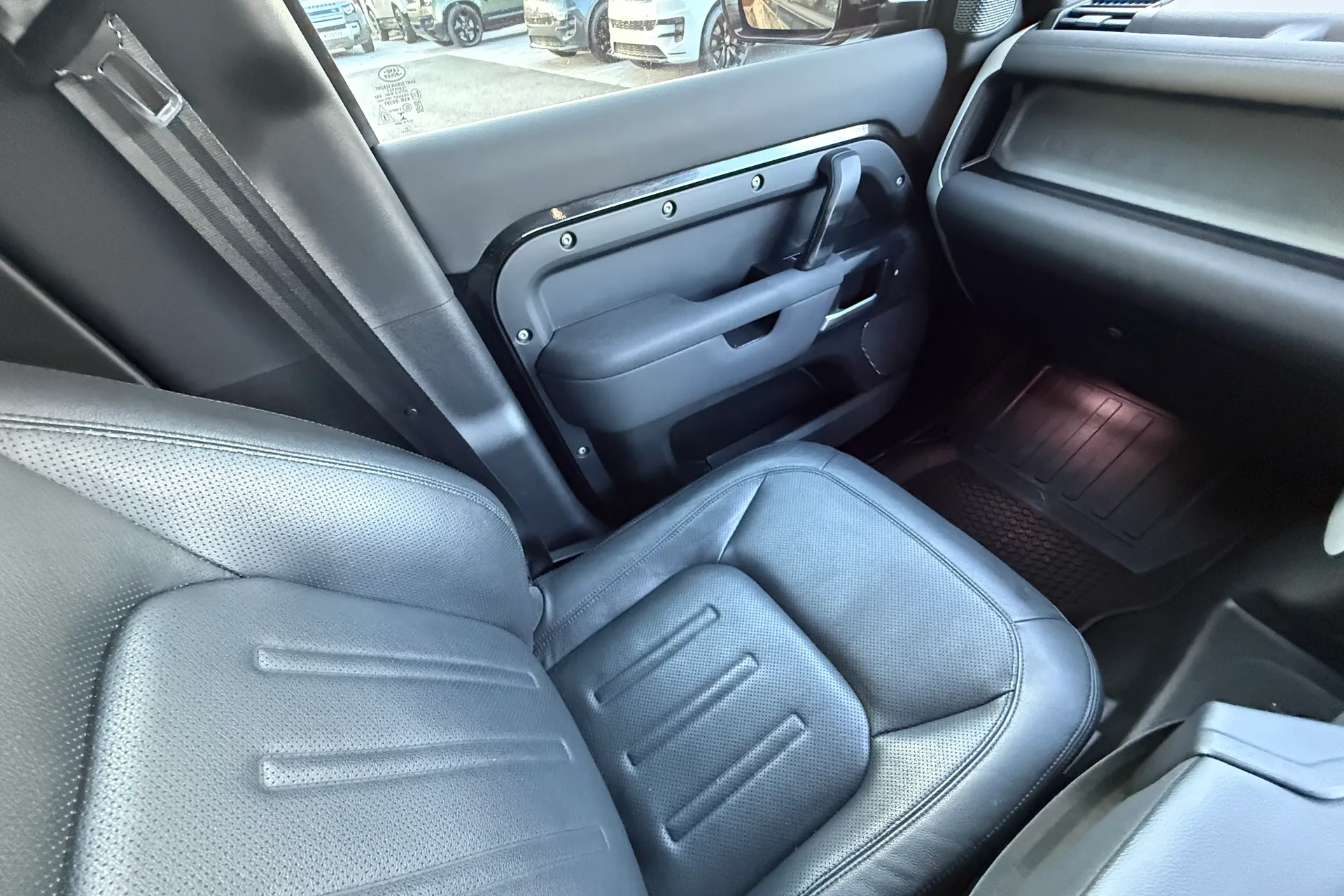 LAND ROVER DEFENDER thumbnail image number 11