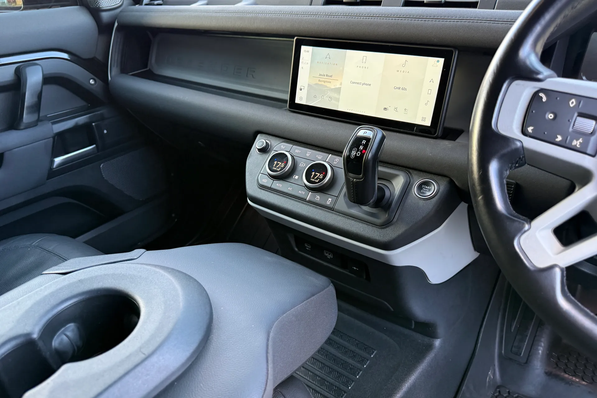 LAND ROVER DEFENDER thumbnail image number 18