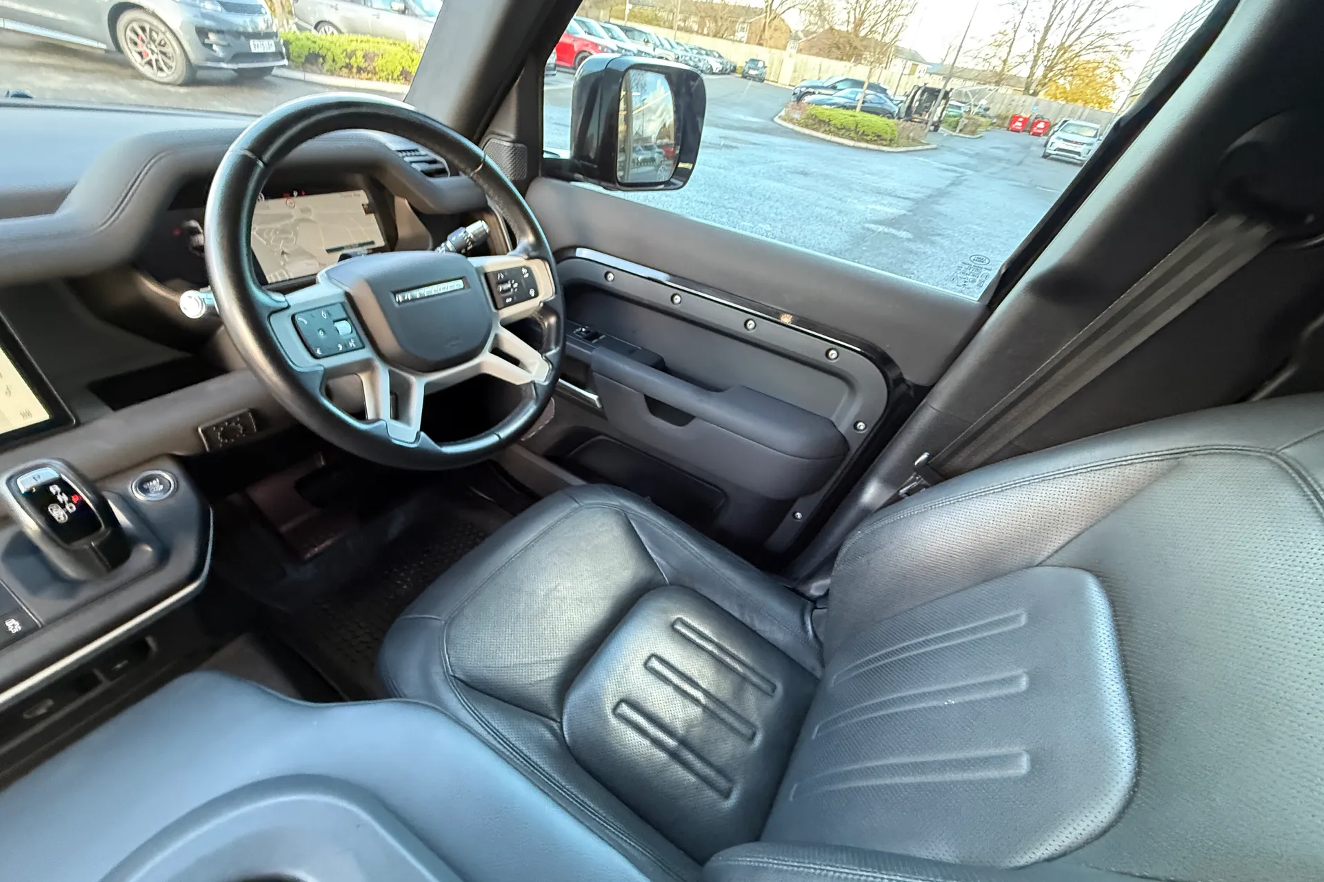 LAND ROVER DEFENDER thumbnail image number 12