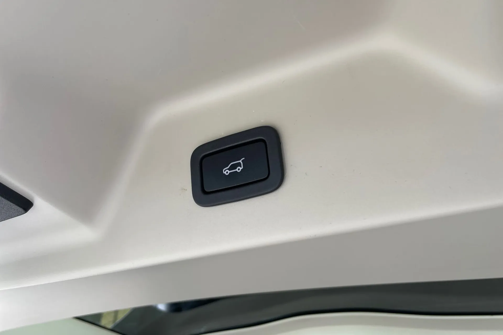 LAND ROVER RANGE ROVER thumbnail image number 25