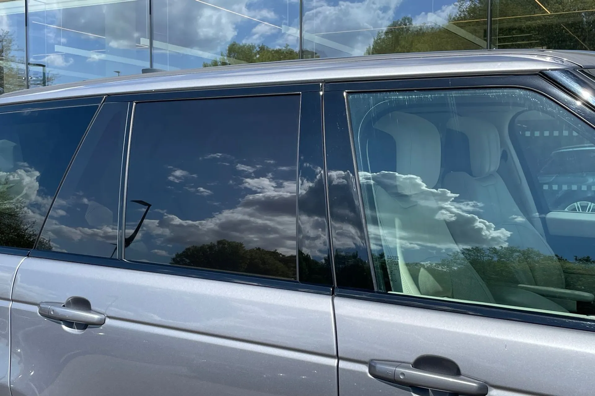 LAND ROVER RANGE ROVER thumbnail image number 20