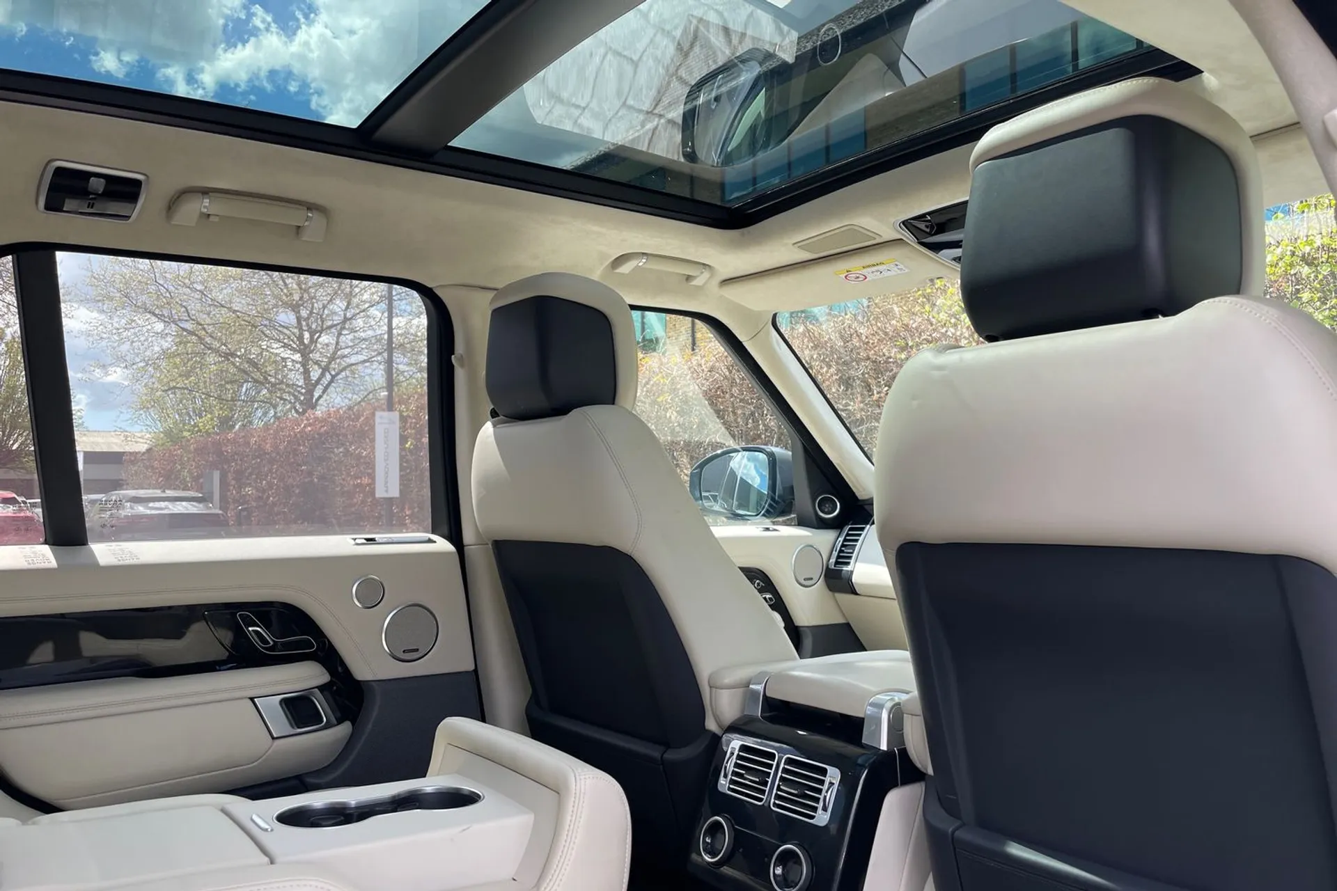 LAND ROVER RANGE ROVER thumbnail image number 29